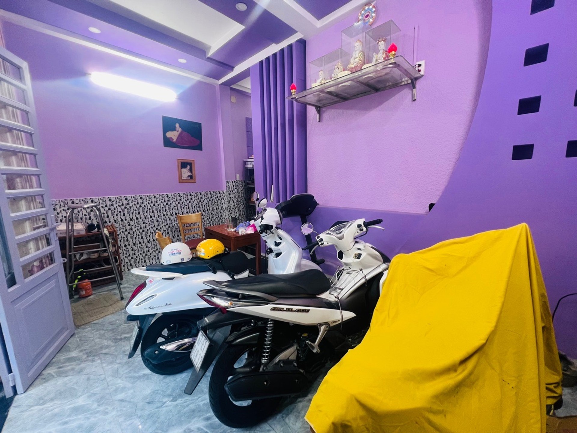 Bán nhà 3 tầng, 37m2, mặt tiền 5.2m, hẻm 4m, phường 7 quận 8, giá 4.3 tỷ, pháp lý chuẩn