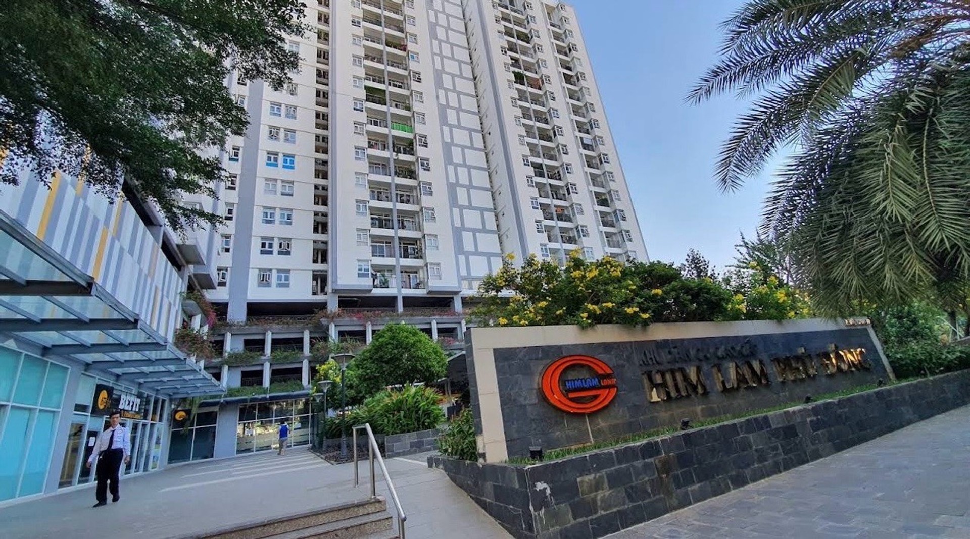 Căn hộ Him Lam Phú Đông 2PN, view hồ bơi, giá 3.65 tỷ