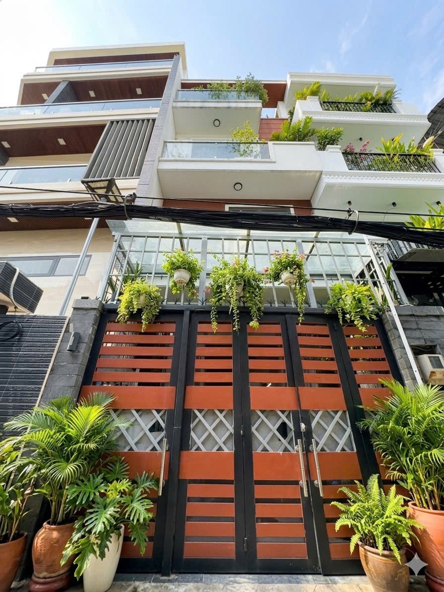 Bán nhà riêng quận Gò Vấp diện tích 45,1m2 giá 7,8 tỷ đồng . Chỉ 1 căn ra mặt tiền Dương Quảng Hàm