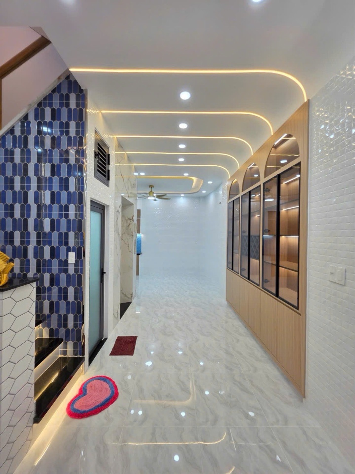 Cơ Hội Vàng Sở Hữu Nhà 4 Tầng Có Thang Máy Sát Phan Xích Long