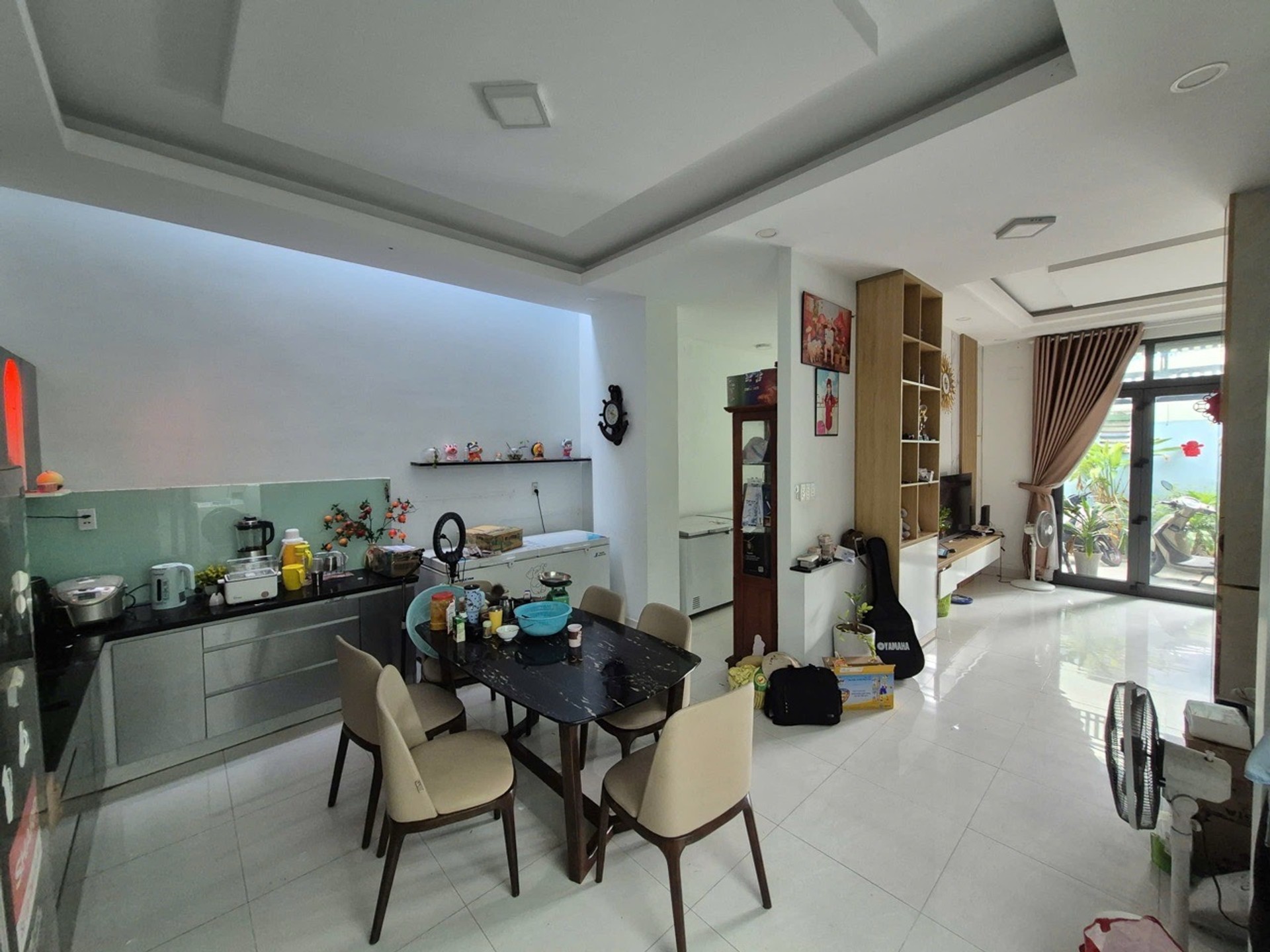 Nhà riêng 4 phòng ngủ rộng rãi, vị trí vàng tại Bình Trị Đông, giá 5.79 tỷ