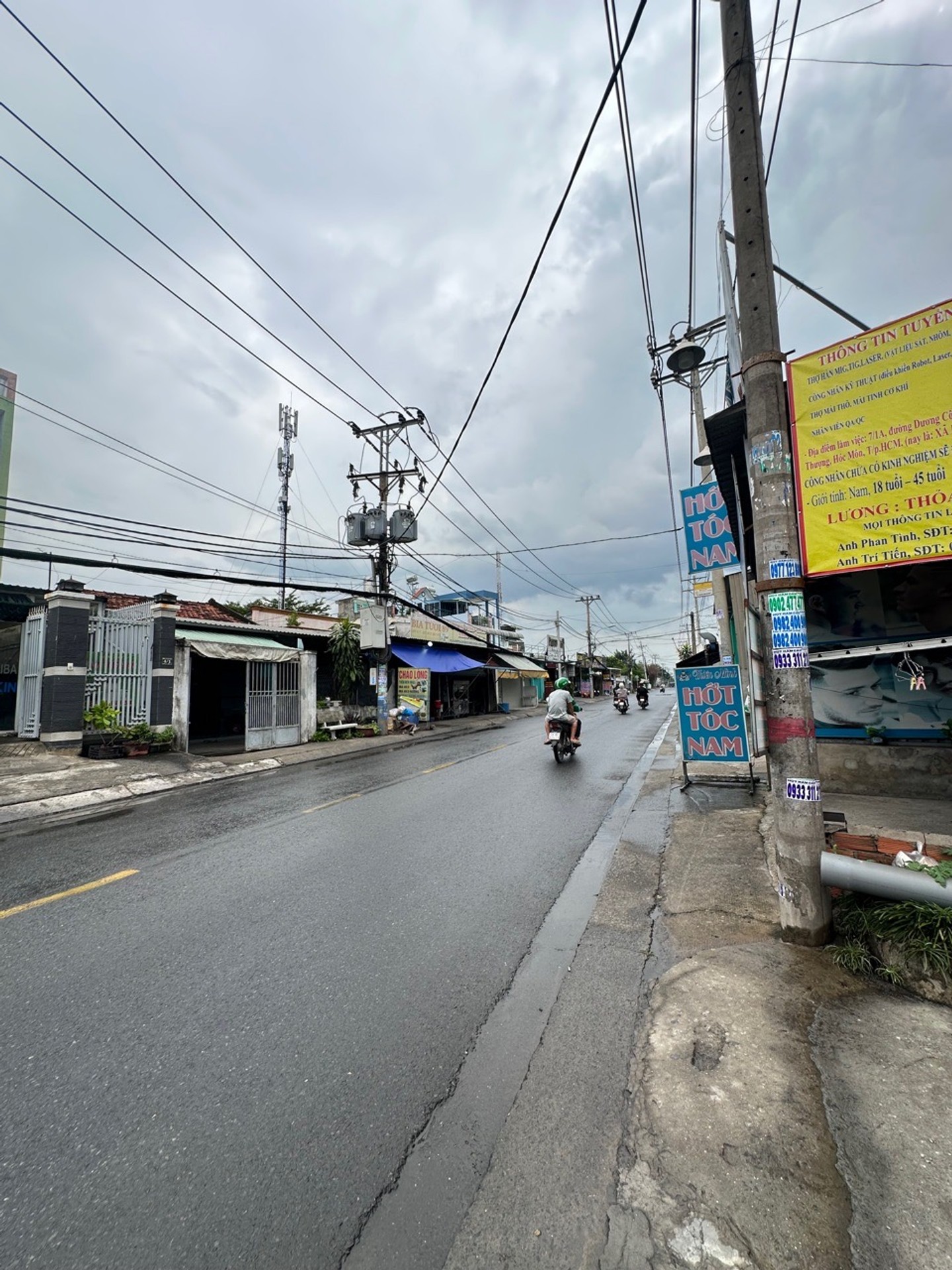 Nhà xưởng 1200m mặt tiền Dương Công Khi, Hóc Môn