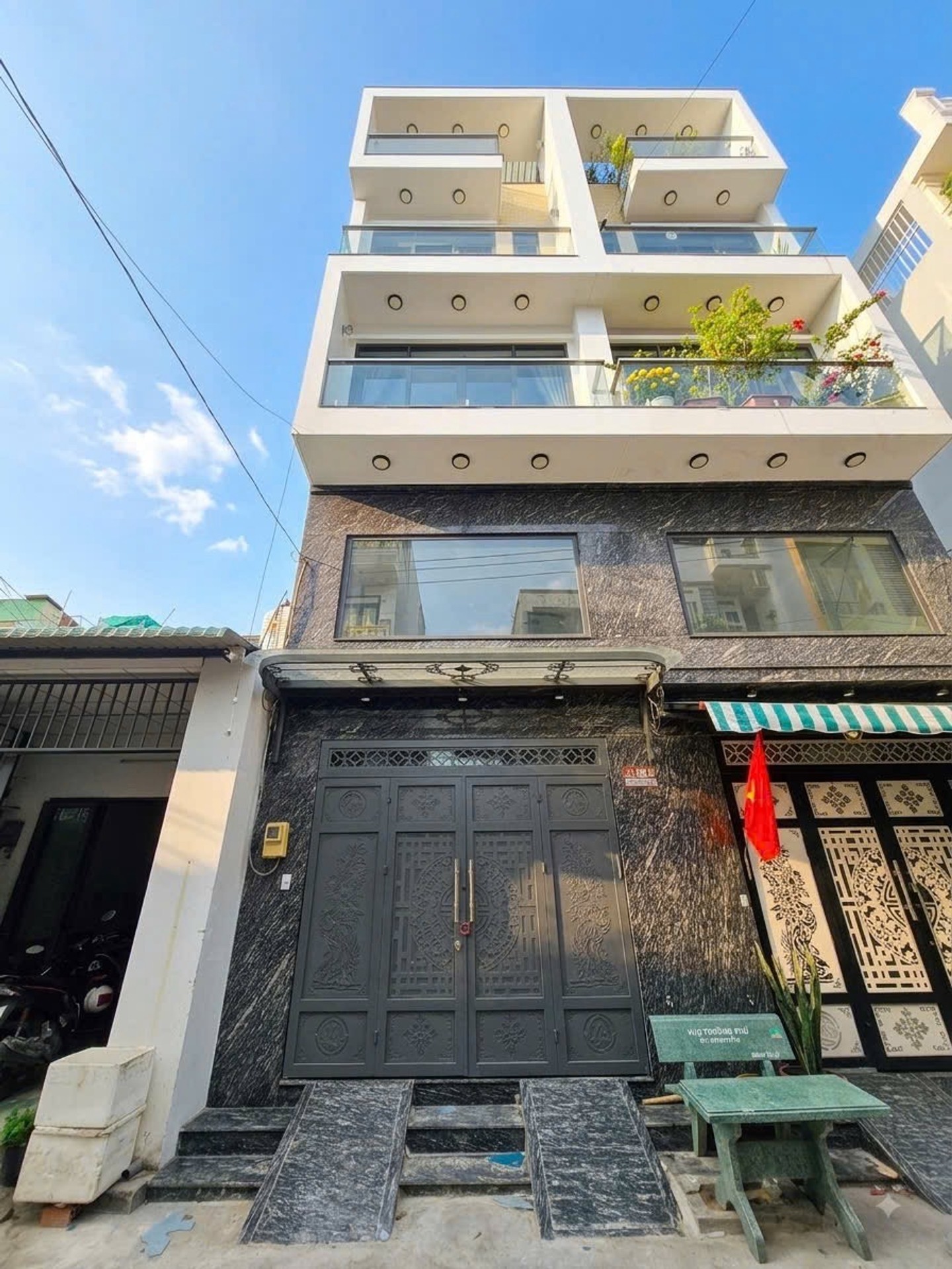 Bán nhà 56m2 Bình Hưng Hòa A, 5 tầng, đường 7m, dọn vào ở ngay