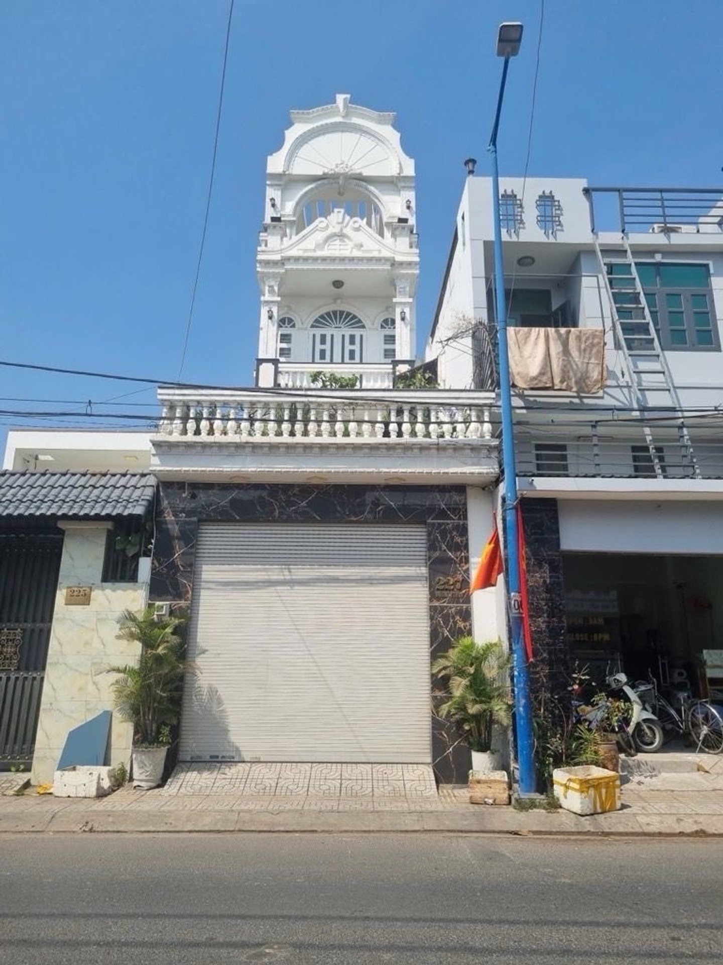 Nhà mặt phố 5 phòng ngủ tại Tân Thới Hiệp giá 16.8 tỷ