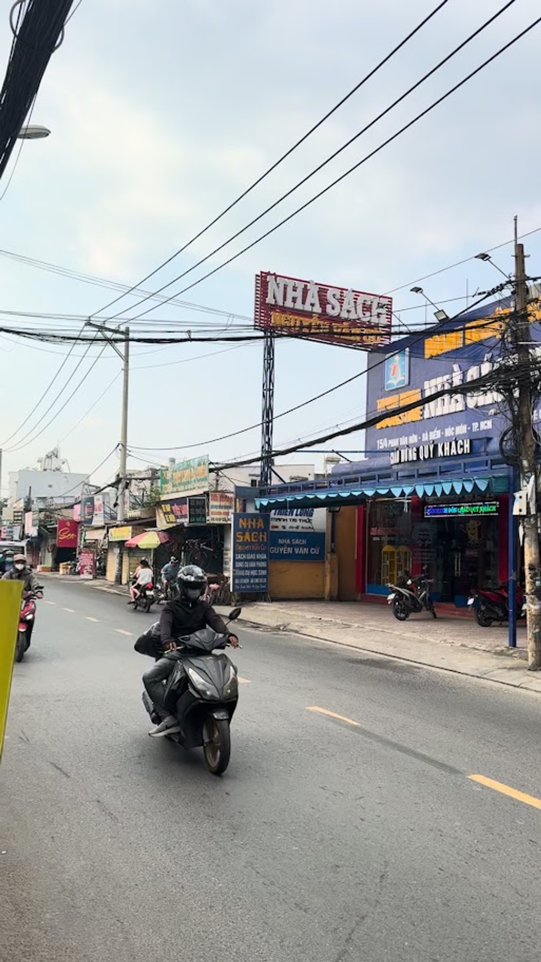 Bán nhà gần 600m mặt tiền Phan Văn Hớn, Bà Điểm, Hóc Môn