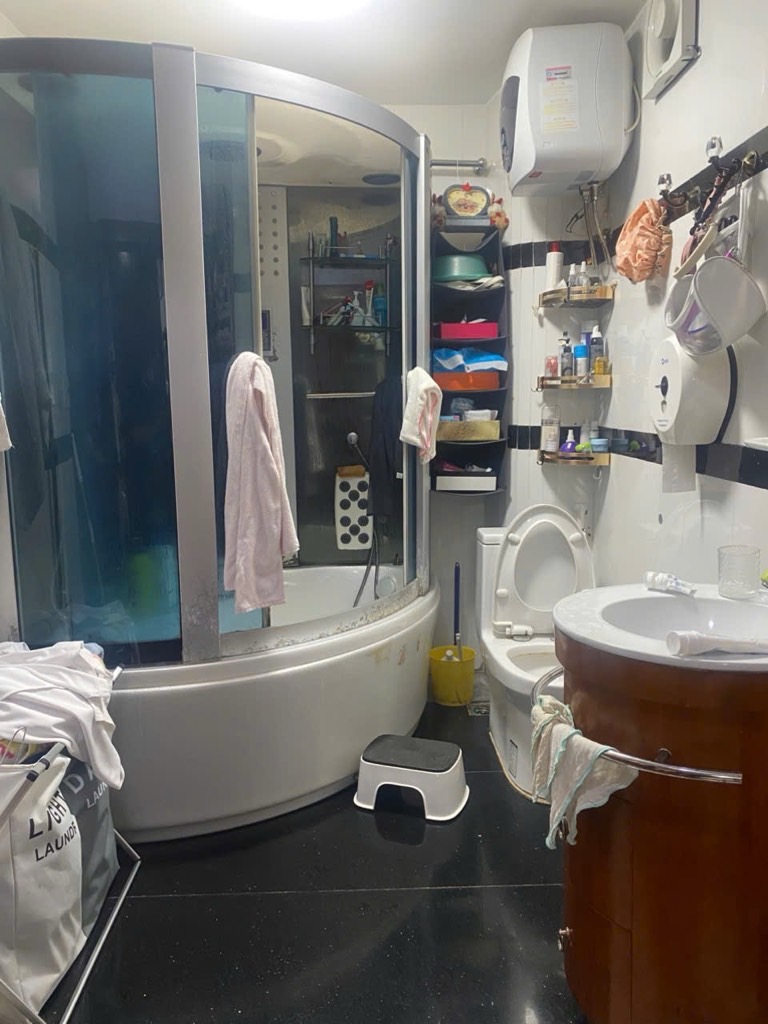 Biệt Thự Phố Ba Tầng Sang Trọng Tại Khu Dân Cư Bình Hưng