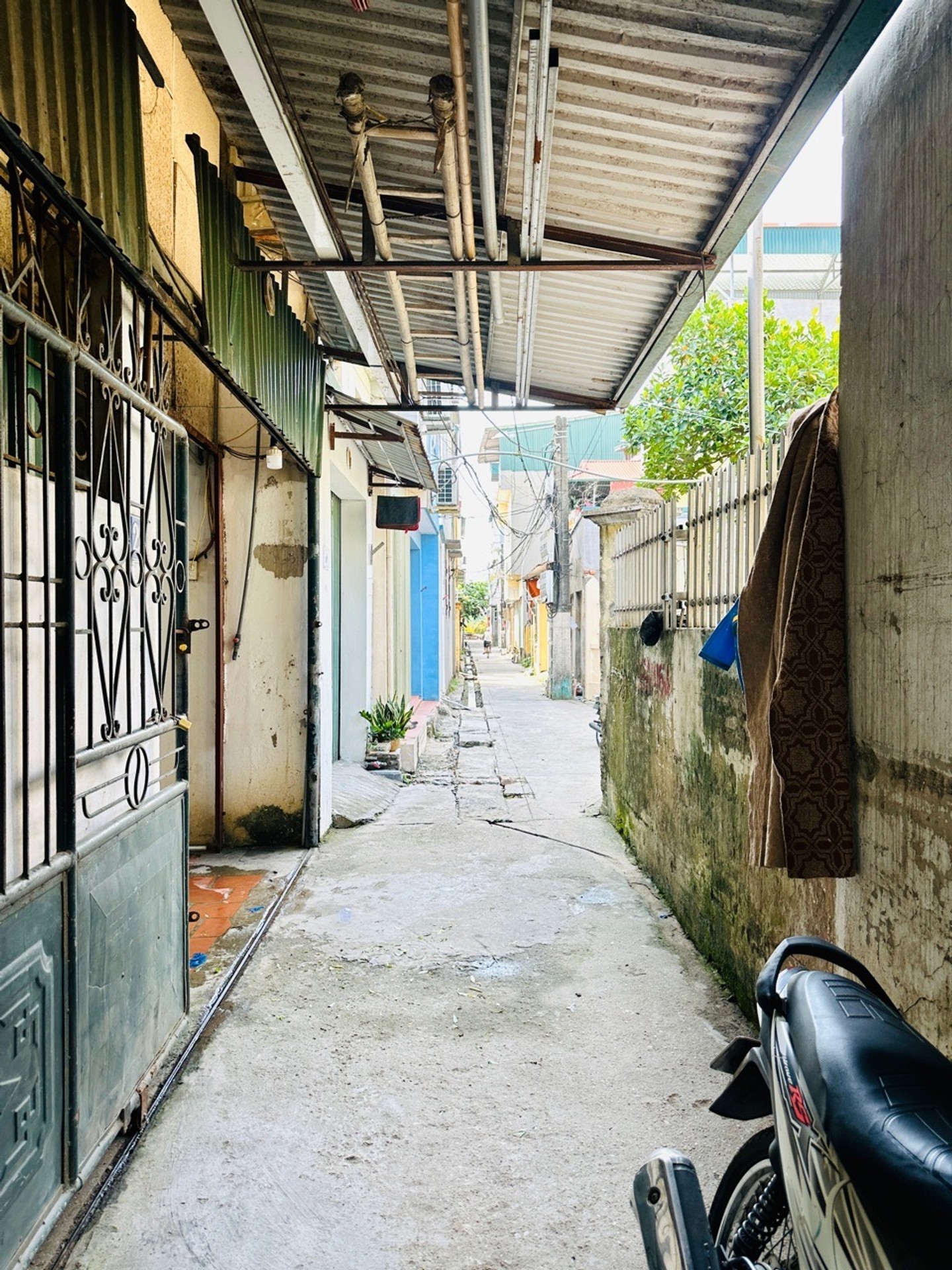Cơ hội sở hữu nhà 1 tầng mặt tiền rộng tại Ỷ Lan với giá chào mới hấp dẫn