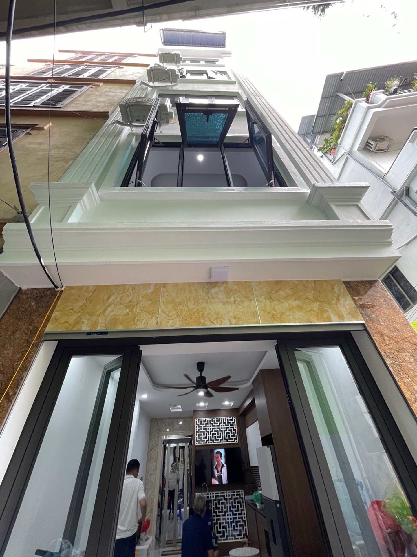 Bán nhà riêng 6 tầng lô góc hướng Đông Nam tại Xuân La, Tây Hồ