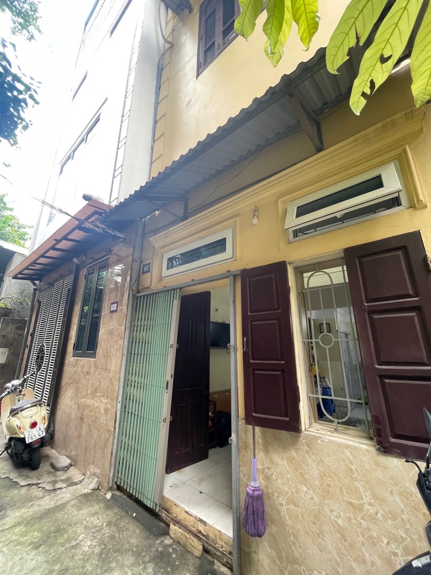 Nhà 3 tầng kiên cố gần cầu Chương Dương - giá hợp lý
