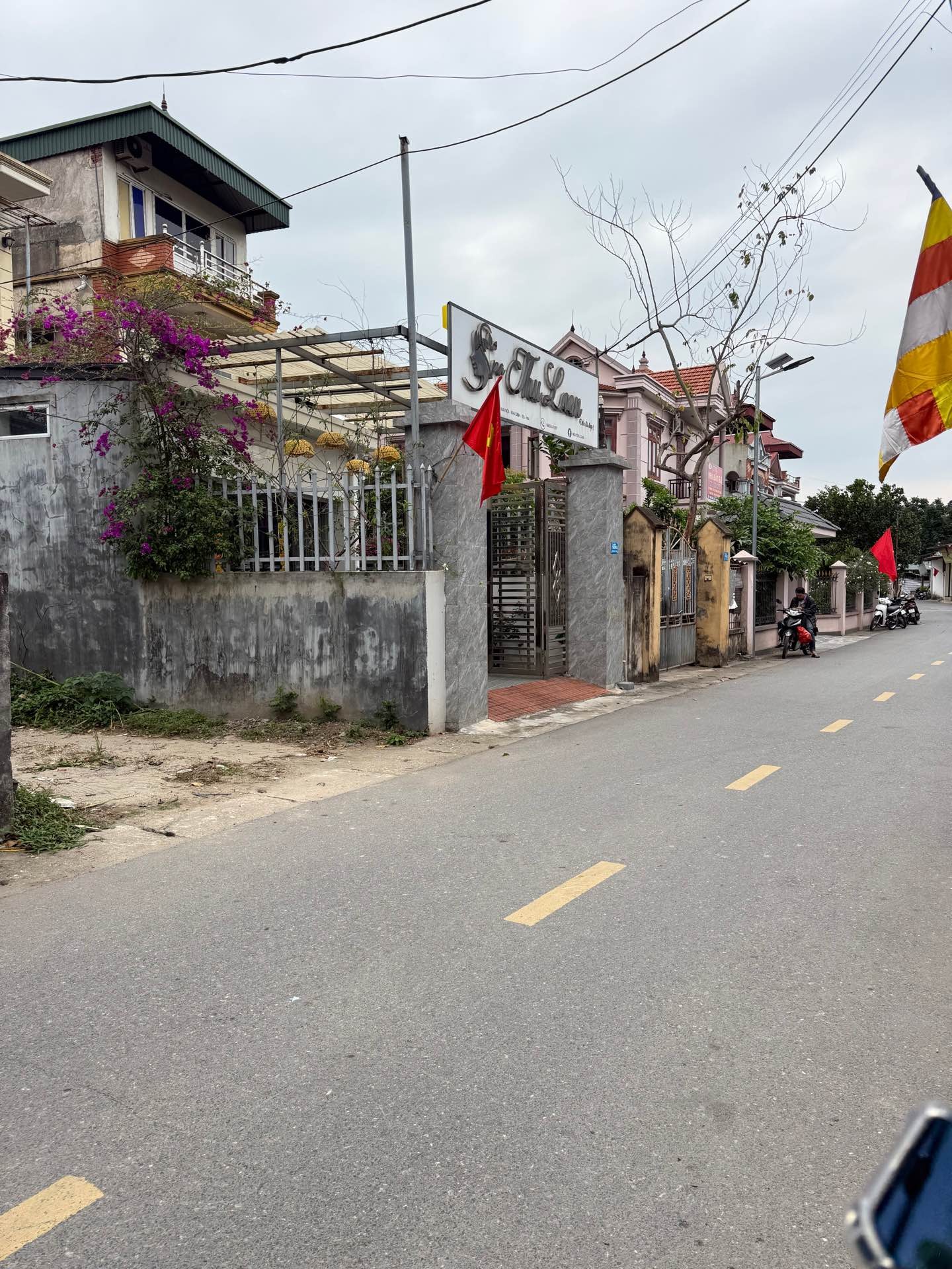 Đất vàng ô tô tránh, kinh doanh đỉnh, gần trung tâm
