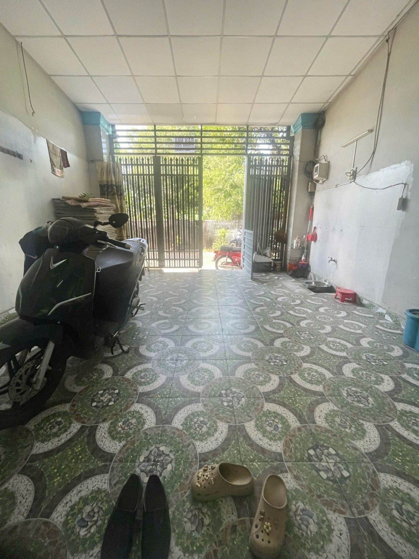 Bán nhà riêng 3 tầng tại Xuân Thới 1, diện tích 65.5m2, 4 phòng ngủ, giá 4.8ty