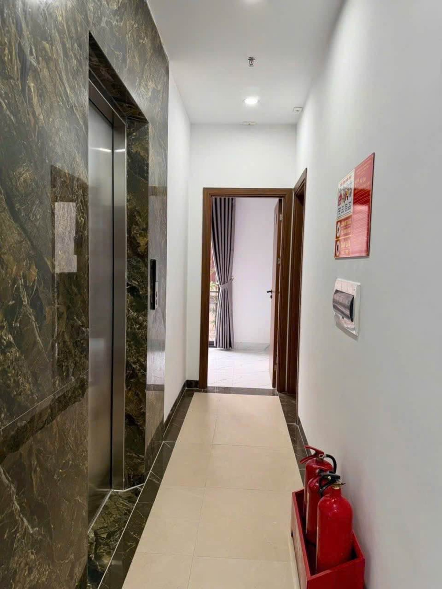 Bán chung cư mini cao cấp tại Phú Đô với thiết kế hiện đại và thang máy