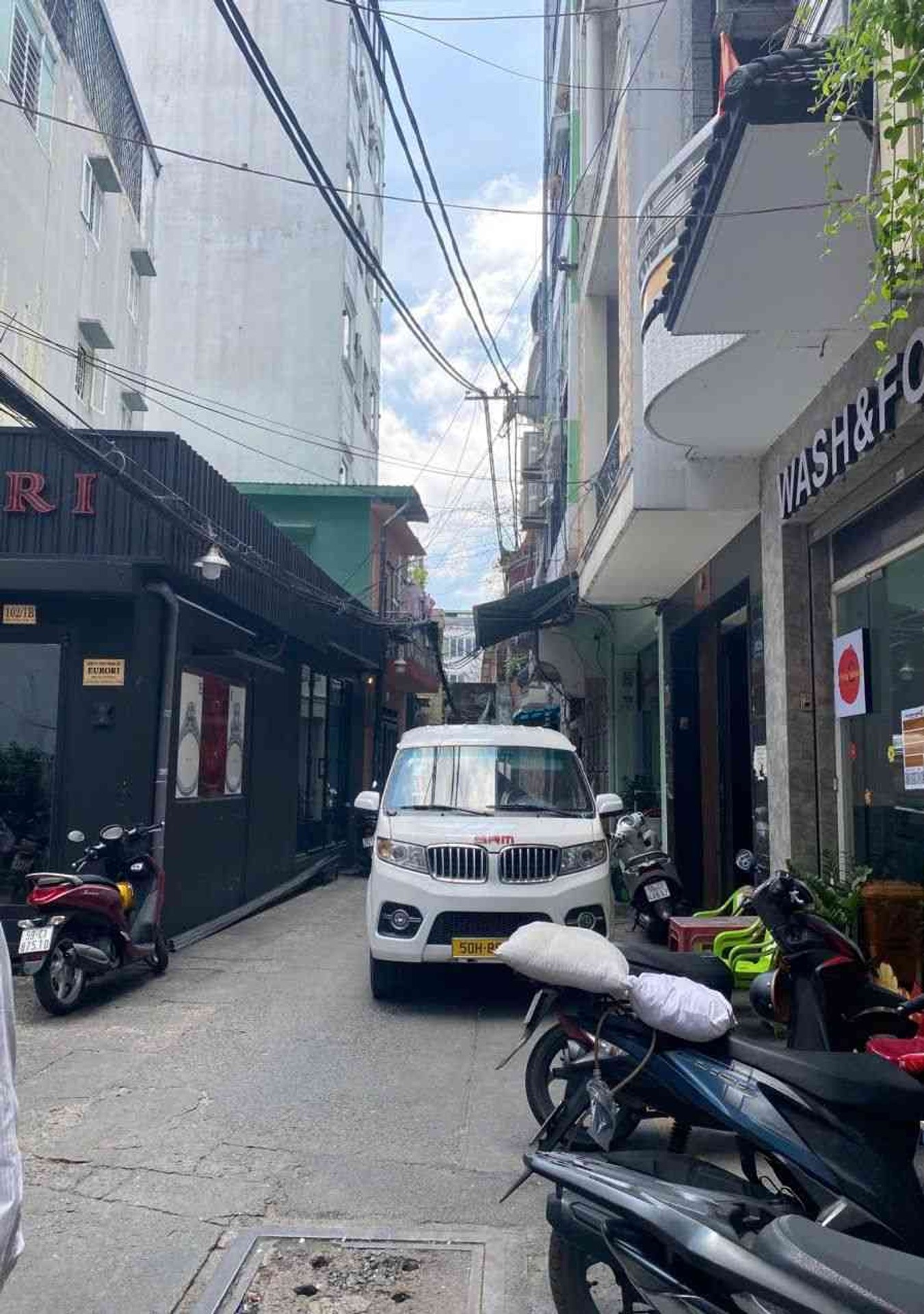 BÁN NHÀ CỐNG QUỲNH, NGAY KHU PHỐ TÂY BÙI VIỆN Q.1 – NGANG 5,5M – HẺM THÔNG, SHR, 9,7 TỶ TL