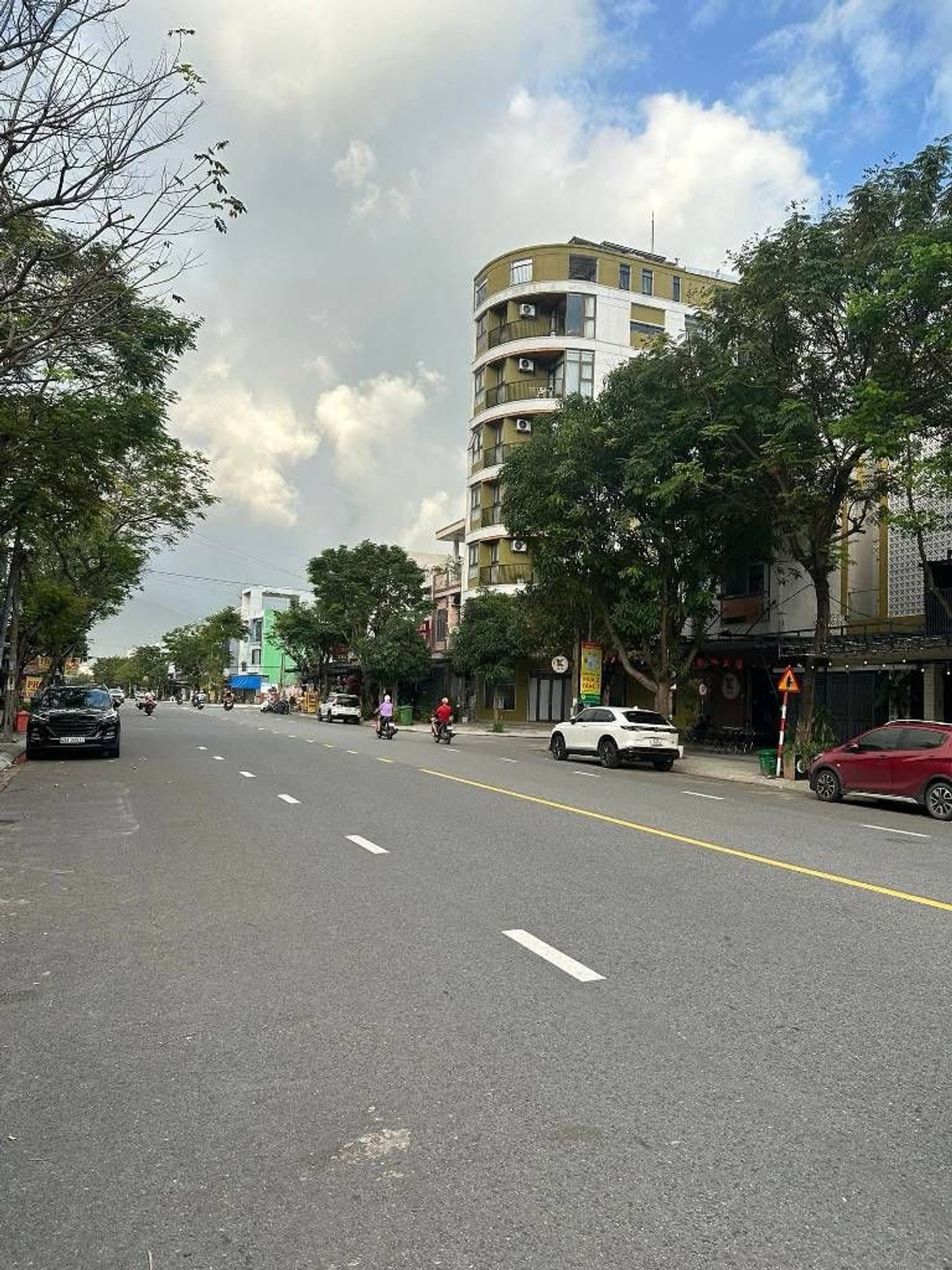 Bán nhà mặt phố 3 tầng diện tích 90m² nguyễn thị định. vị trí kinh doanh .An Hải, Đà Nẵng