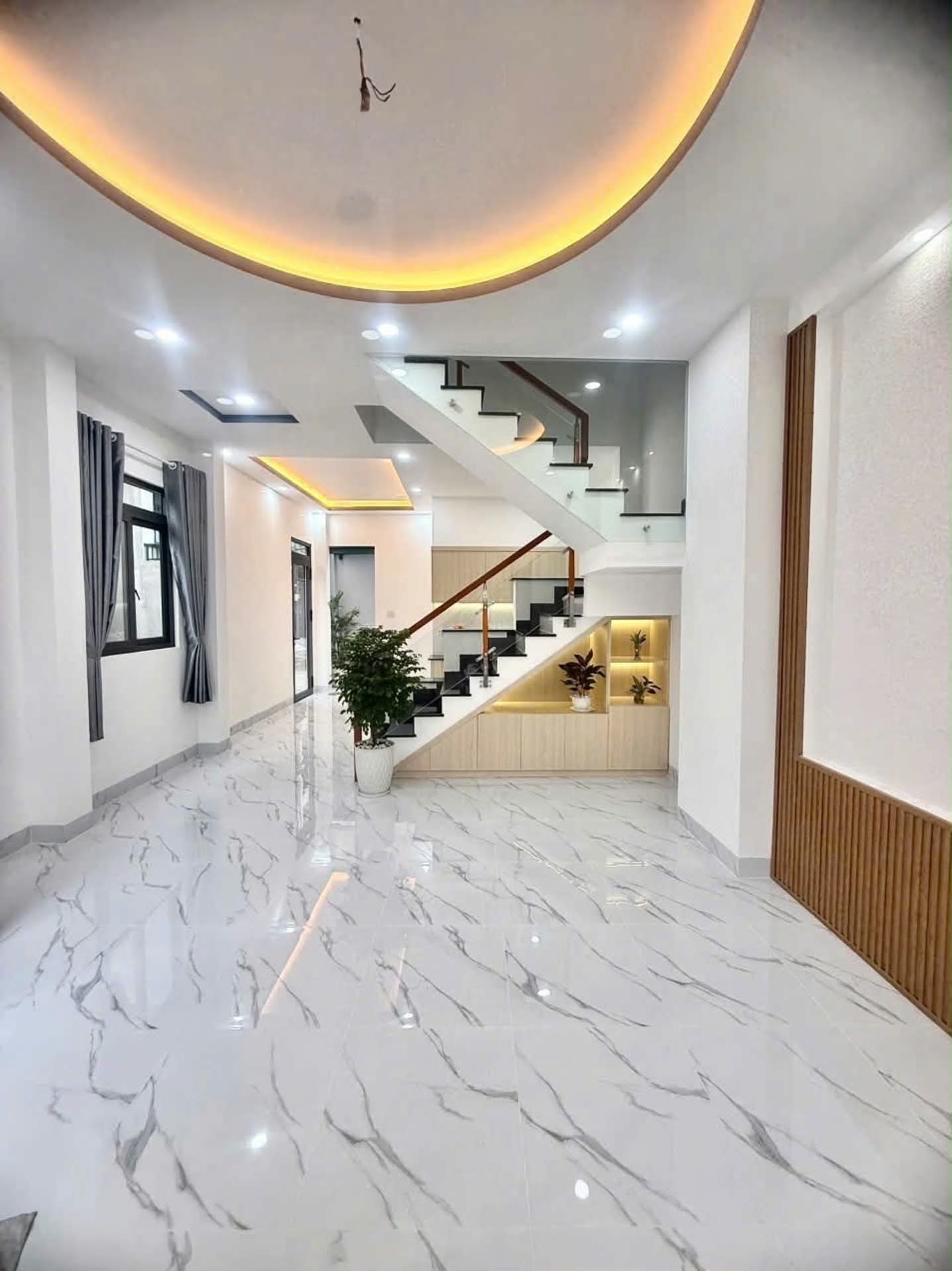🔥 NHÀ 3 TẦNG HÀNG XÓM HOMYLAND2 -QUẬN 2- LÔ GÓC 2 MẶT HXH – 56M² – NGANG GẦN 5M – MỚI ĐẸP
