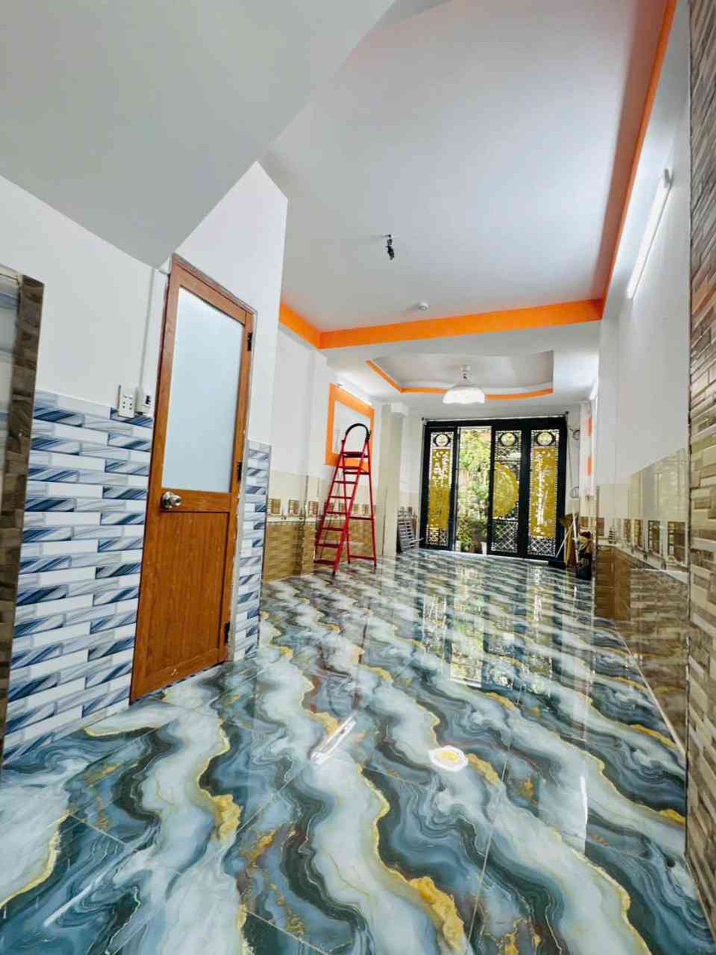 Bán CHDV 5 TẦNG - ÂU DƯƠNG LÂN - 9PN - DÒNG TIỀN 40TR/THÁNG CHỈ HƠN 9TỈ