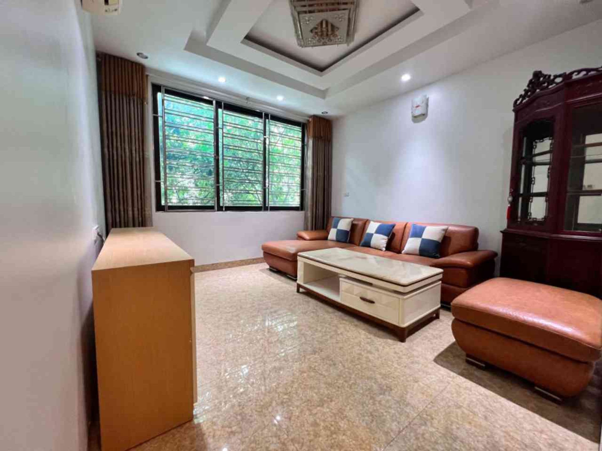 Bán nhà liền kề 5 tầng diện tích 42m² tại Ngô Thì Nhậm, Hà Đông, Ôto, Kinh Doanh