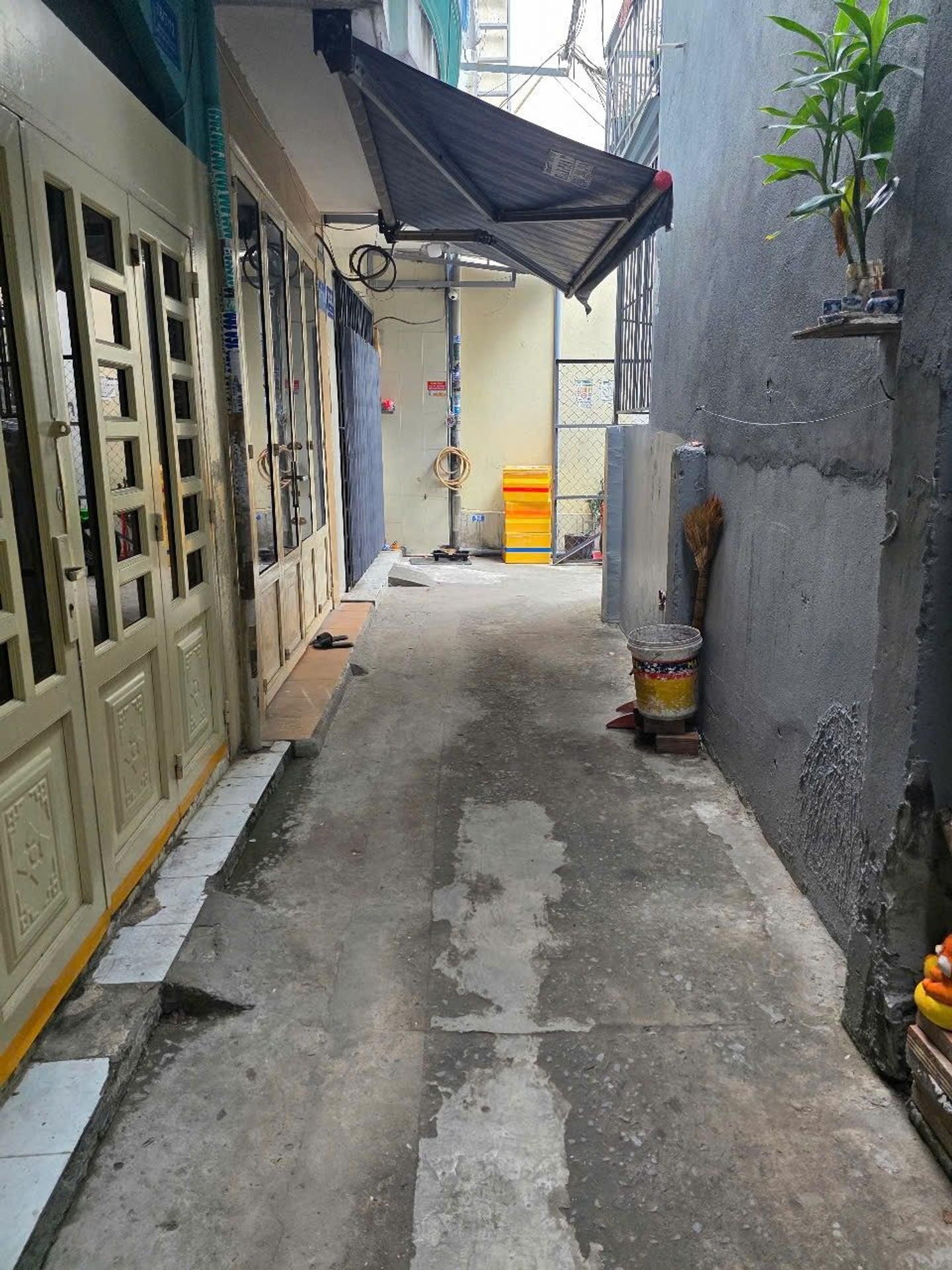 Nhà 2 tầng xinh xắn, giá siêu hời tại Quận 12