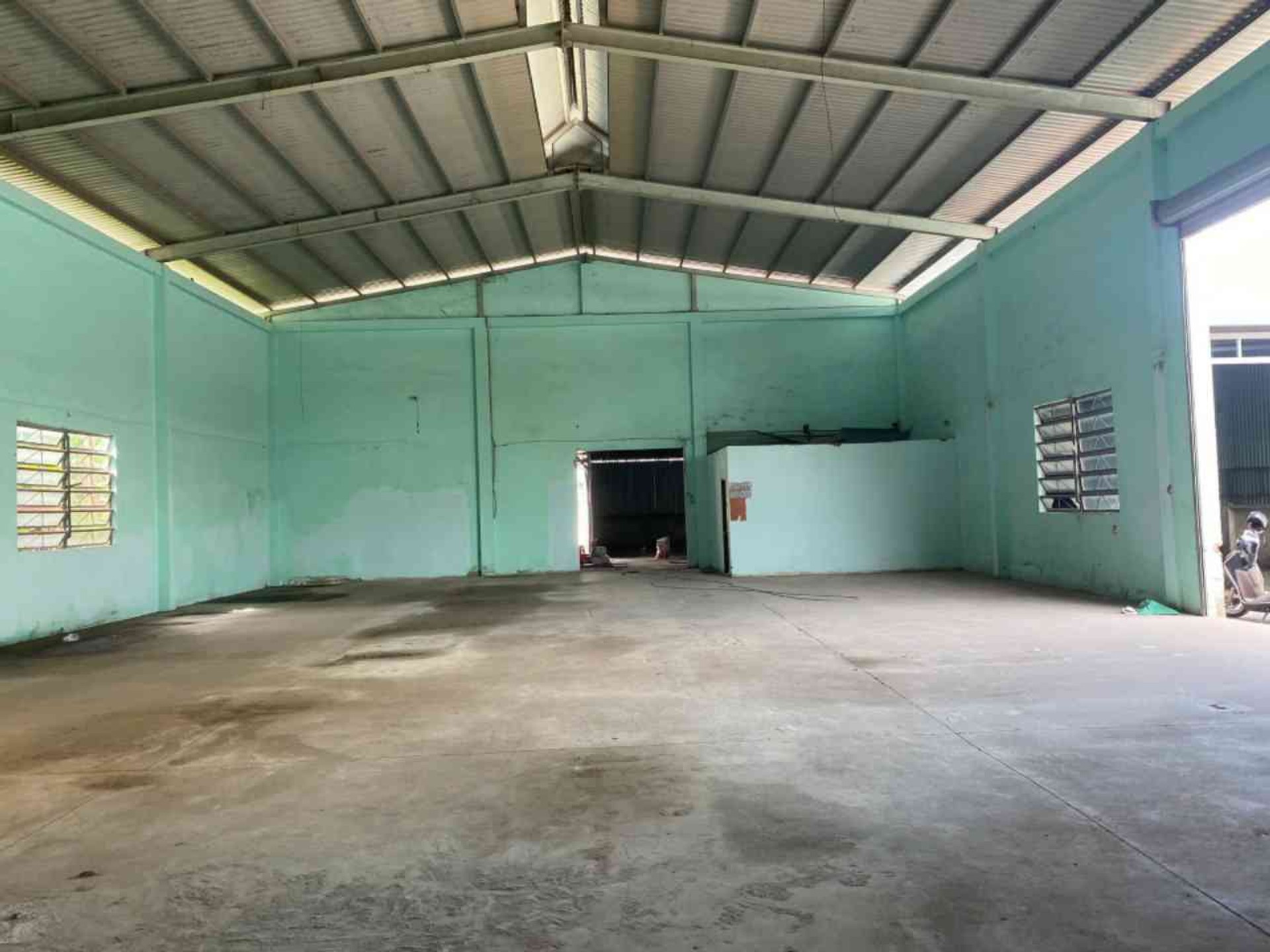 Bán nhà xưởng 884m, ngay Trần Văn Mười, Hóc Môn