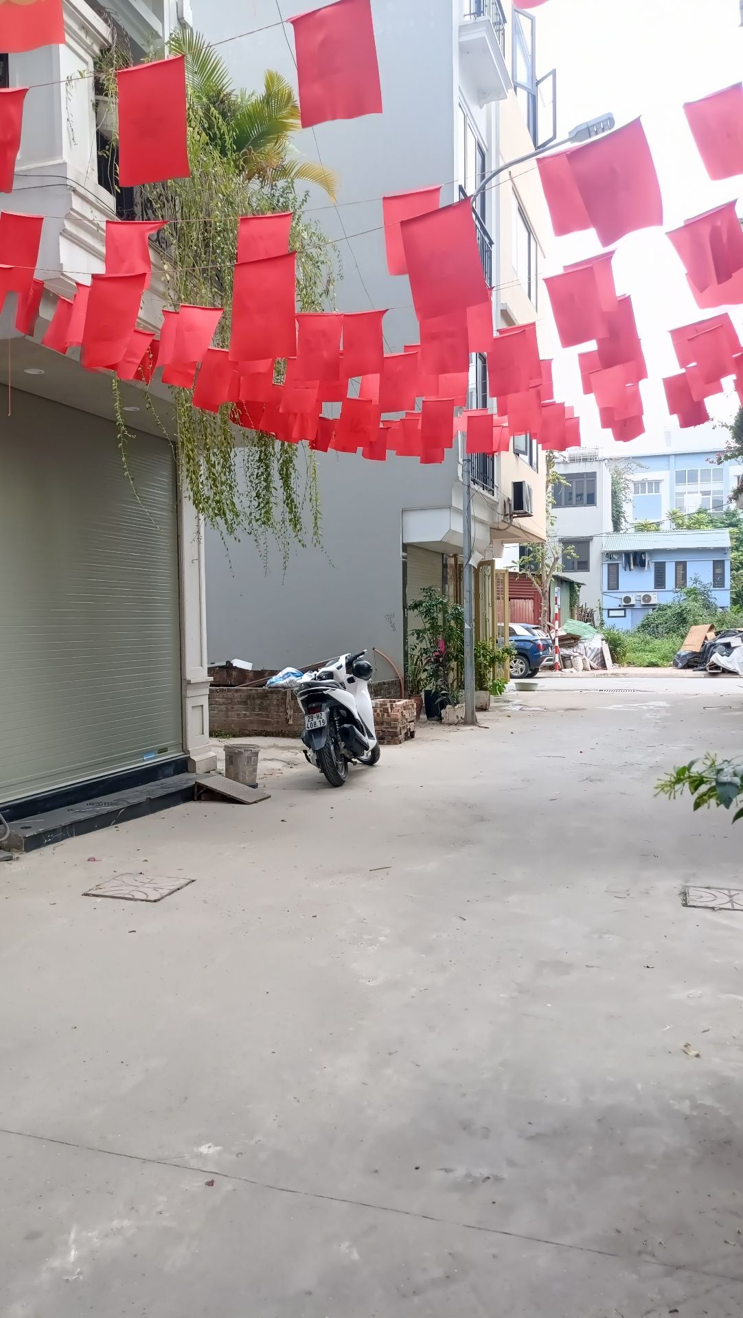 BÁN ĐẤT TÁI ĐỊNH CƯ NGỌC THỤY 30M2- Ô TÔ TRÁNH ĐỖ, 2 MẶT THOÁNG - 9.2 Tỷ
