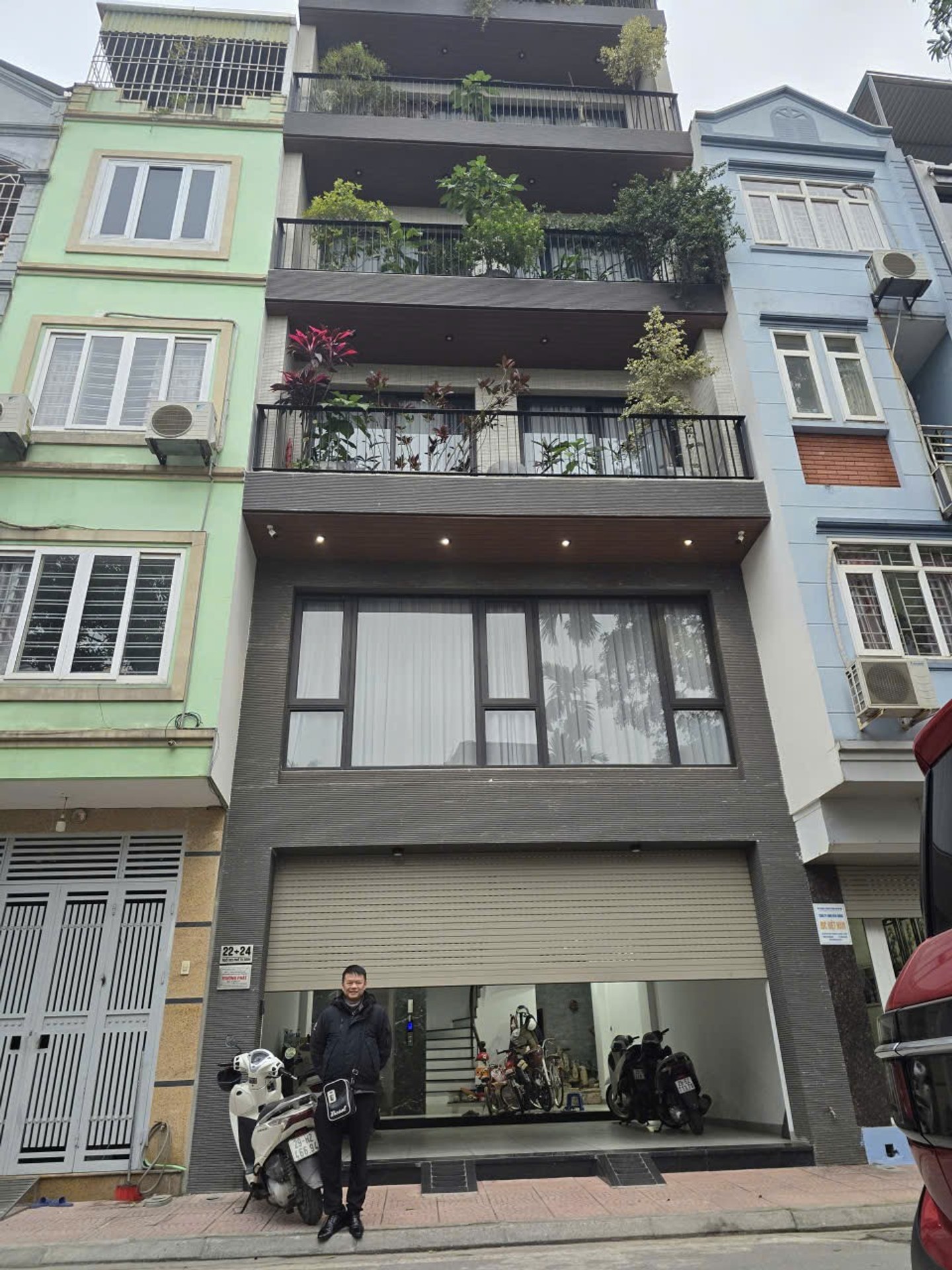 BÁN NHÀ TƯ ĐÌNH 62,4M2- 7 TẦNG THANG MÁY - Ô TÔ TRÁNH ĐỖ - HÀNG XÓM LONG BIÊN GOLF VILLAS - 30.5 T