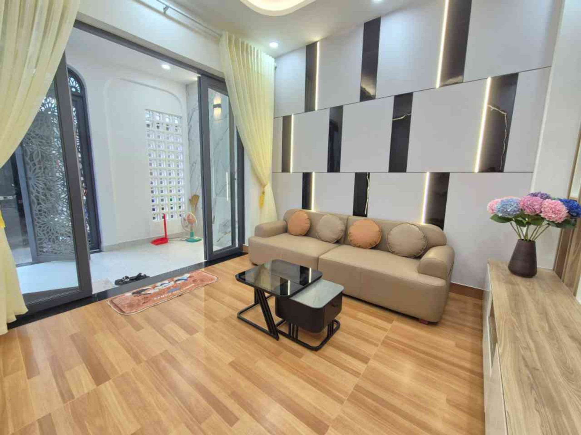 NHÀ MỚI 73M² • 4PN • FULL NỘI THẤT • CHỈ 6.X TỶ
📞 0979767487 – Gọi Thắng xem nhà 🏡 Nhà mới đẹp,