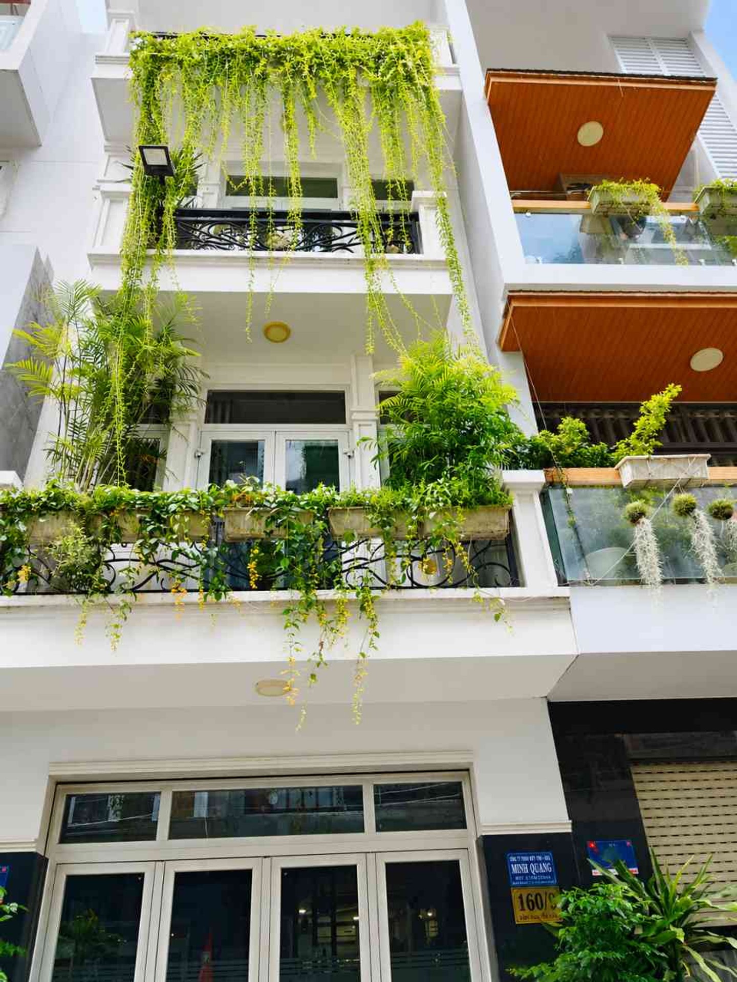 Bán nhà 4 tầng diện tích 68m2 tại xã Nguyễn Hữu Dật, khu dân trí cao