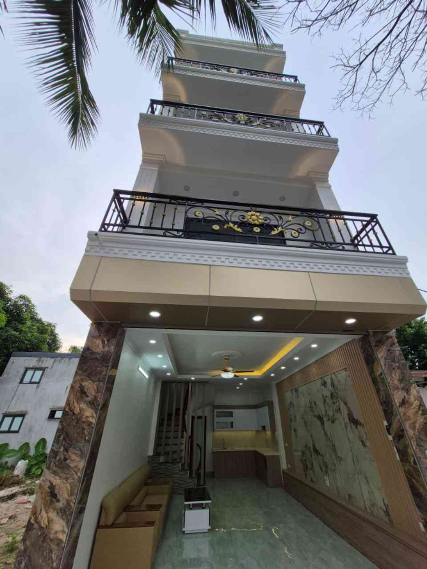 Nhà đẹp Vạn Phúc 4 tầng có gara ô tô, tiện ích ngập tràn