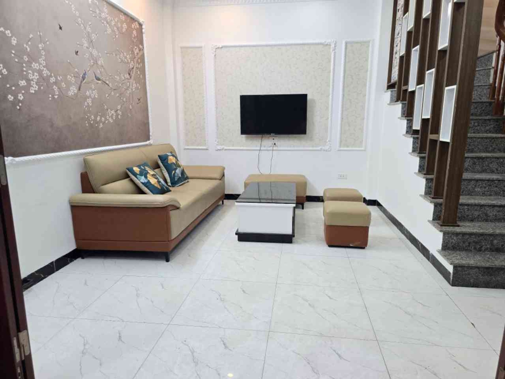 Nhà Phúc Lợi 5 Tầng 3 Phòng Ngủ - Giá Sốc 5.8 Tỷ