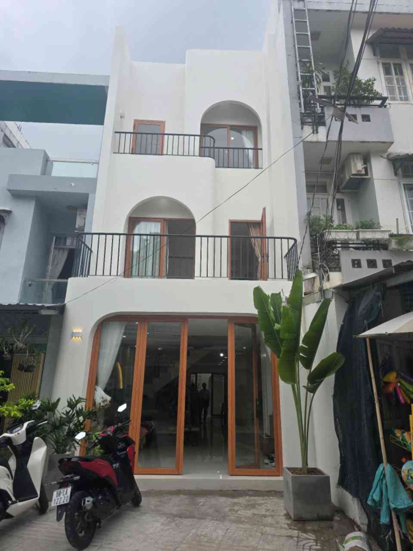 Bán nhà mặt phố 3 tầng diện tích 73.4m² tại Thị Trấn Nhà Bè, giá 12.7 tỷ