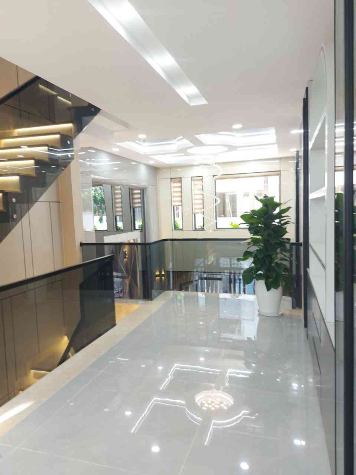 NHÀ MỚI ĐẸP – NỘI THẤT CAO CẤP – CÁCH MT LÊ VĂN QUỚI 20M – 7,45 TỶ!
