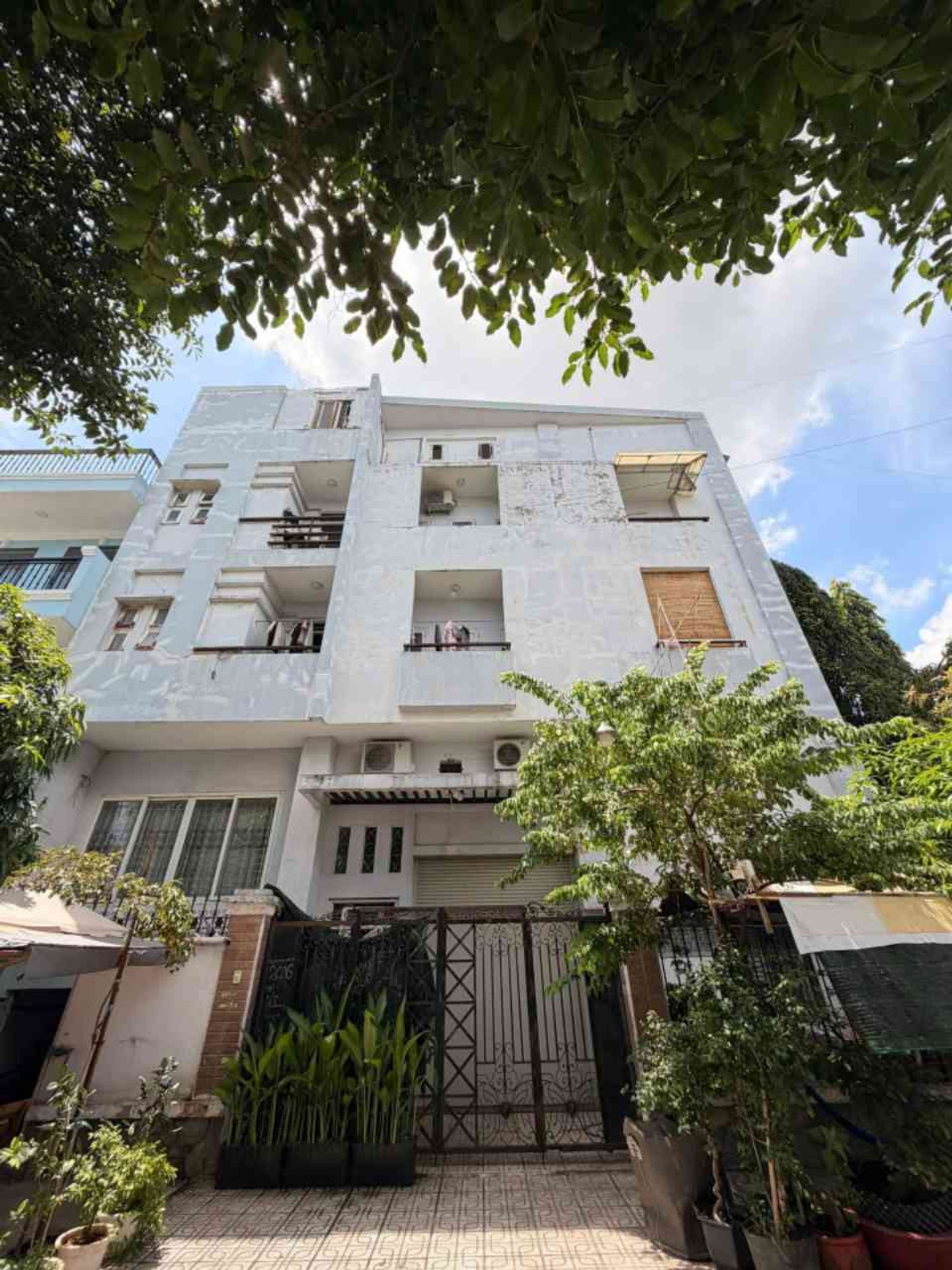 Bán toà CHDV 5 tầng - Ngay khu quy hoạch 10ha, gần khu 38ha, phường Đông Hưng Thuận - 290m2