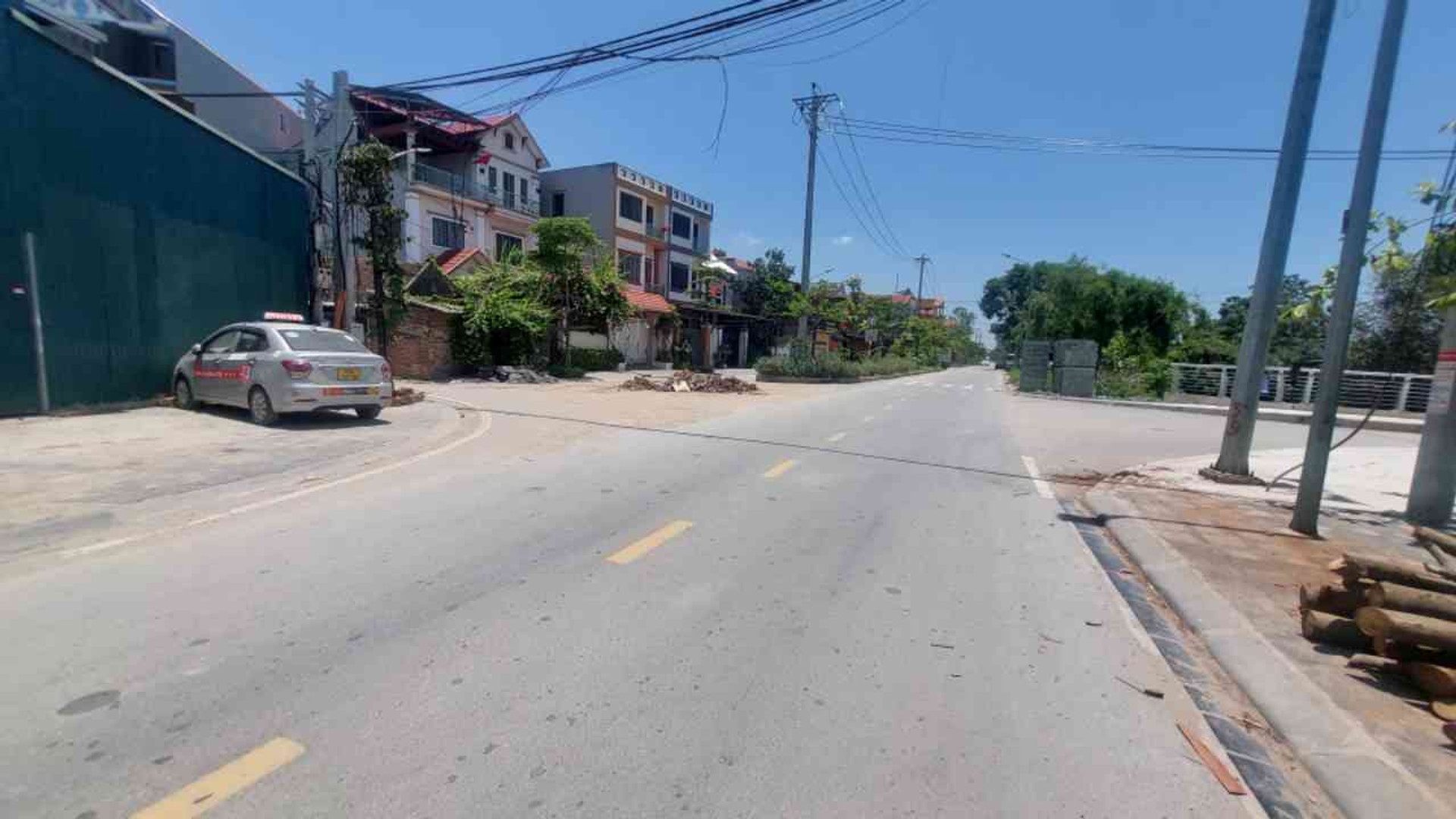 Bán đất mặt tiền rộng 12.7m tại Thụy Lâm, Hà Nội - Kinh doanh nhỏ, giá hơn 47 triệu/m2
