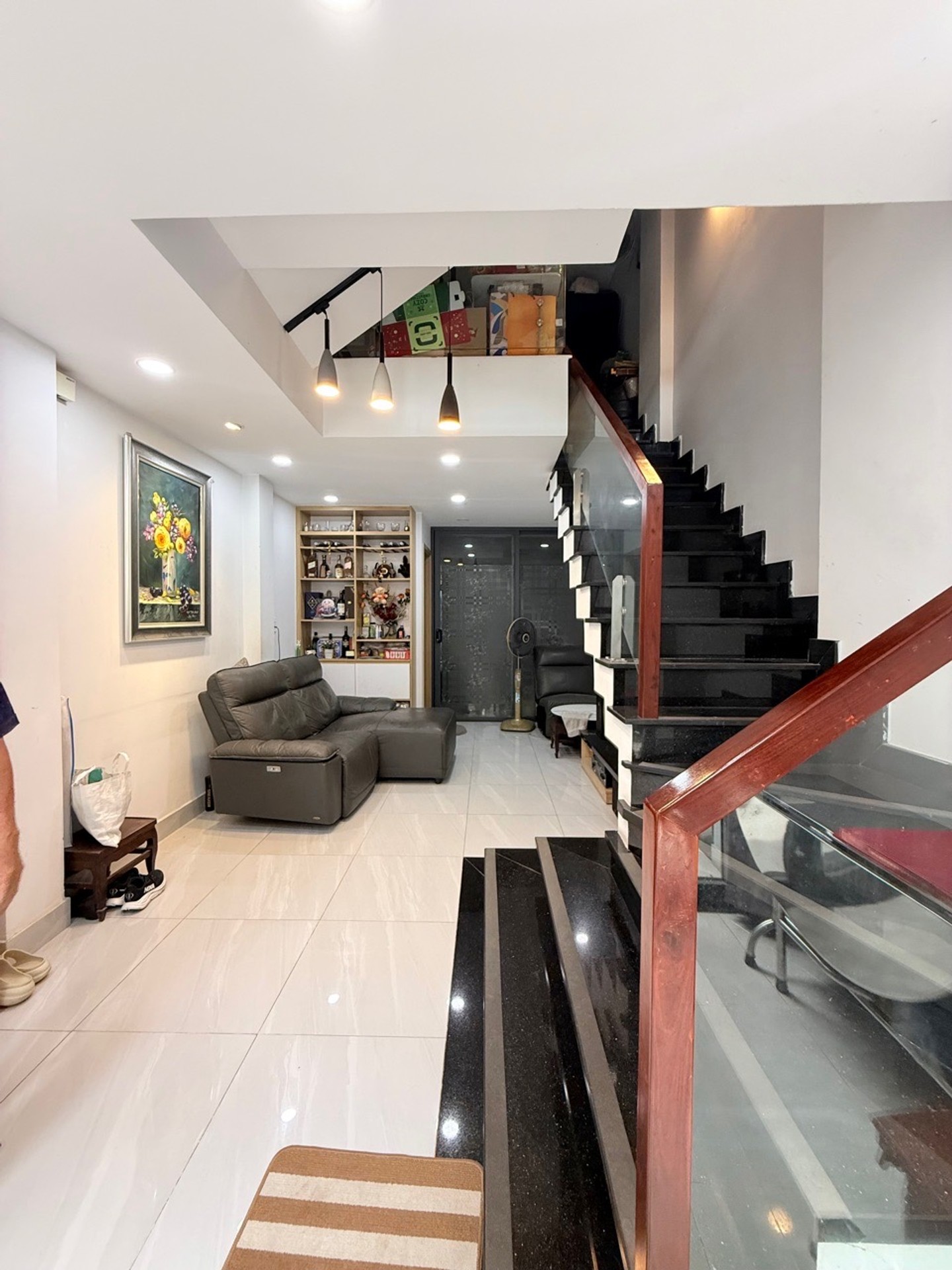Nhà 5 Tầng Thiết Kế Kiến Trúc Sư – Cơ Hội Vàng Trung Tâm Bàn Cờ