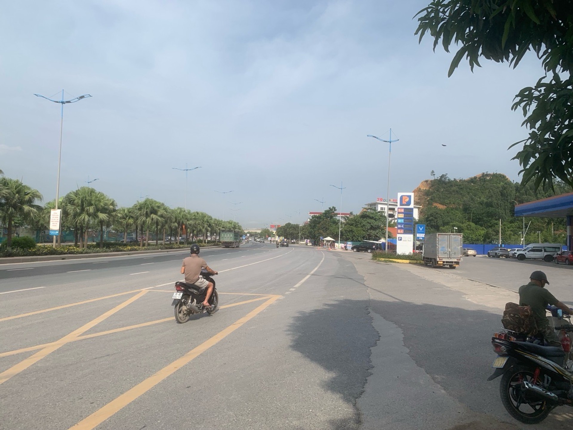 📍 LÔ ĐẤT MẶT QUỐC LỘ 18A – VỊ TRÍ KINH DOANH ĐẮC ĐỊA TẠI BÃI CHÁY