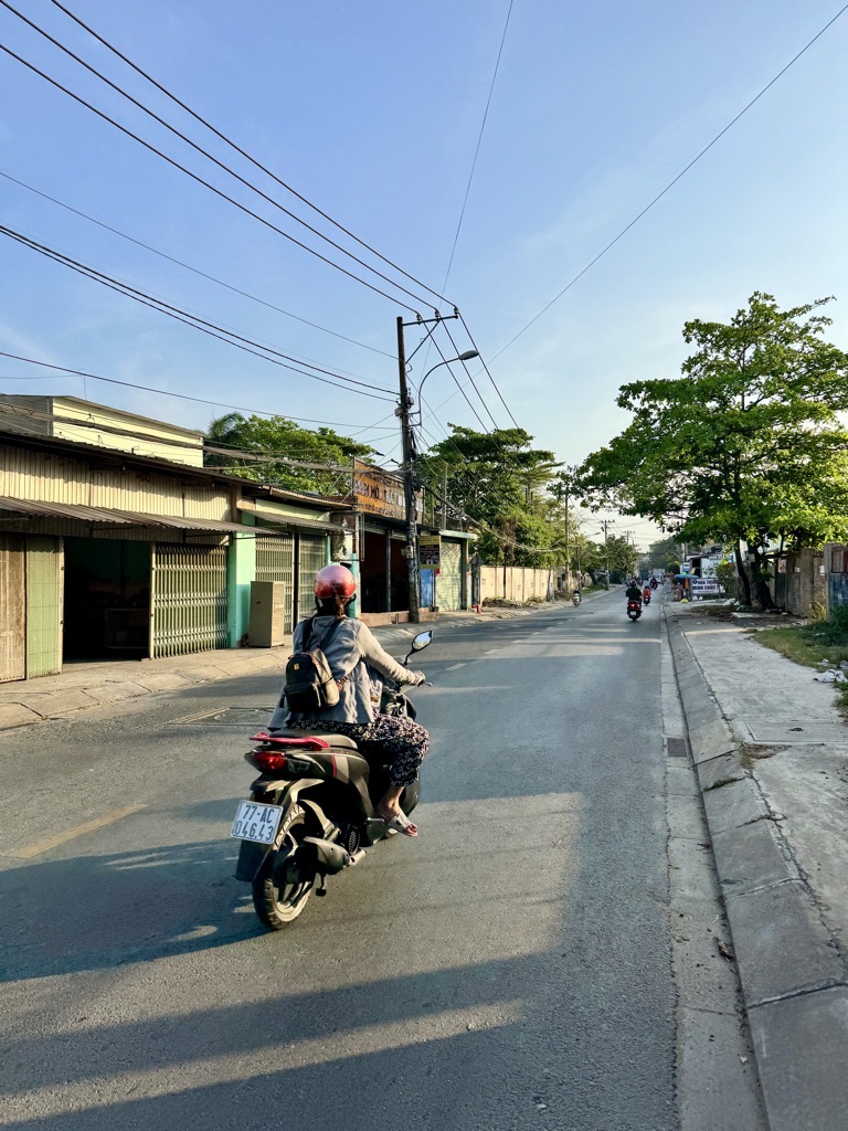 Bán đất mặt tiền 9m Dương Công Khi, diện tích rộng 173.6 m2, Bán 6.x tỷ