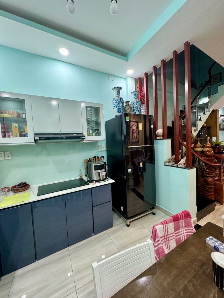 Bán nhà riêng 2 tầng khu Phường 3, Tân Bình, gần bờ kè Hoàng Sa, diện tích 45m²