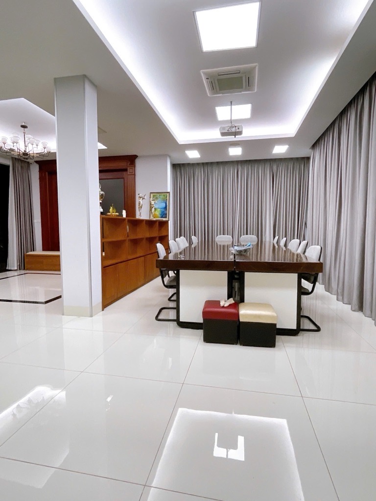 💥SIÊU BIỆT THỰ SÂN VƯỜN ĐƠN LẬP - LÔ GÓC 2 MẶT ĐƯỜNG Ô TÔ TRÁNH ĐỖ VỈA HÈ KD - Thang Máy