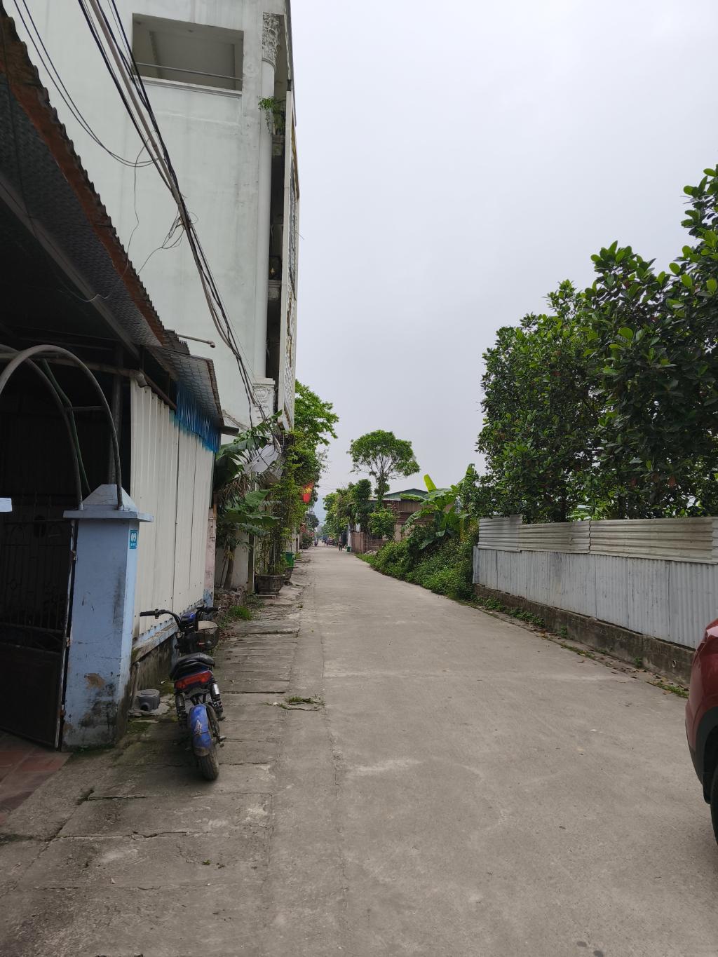 Đất ô tô thông, lô góc, giá tốt khu Thôn Đạc Tài