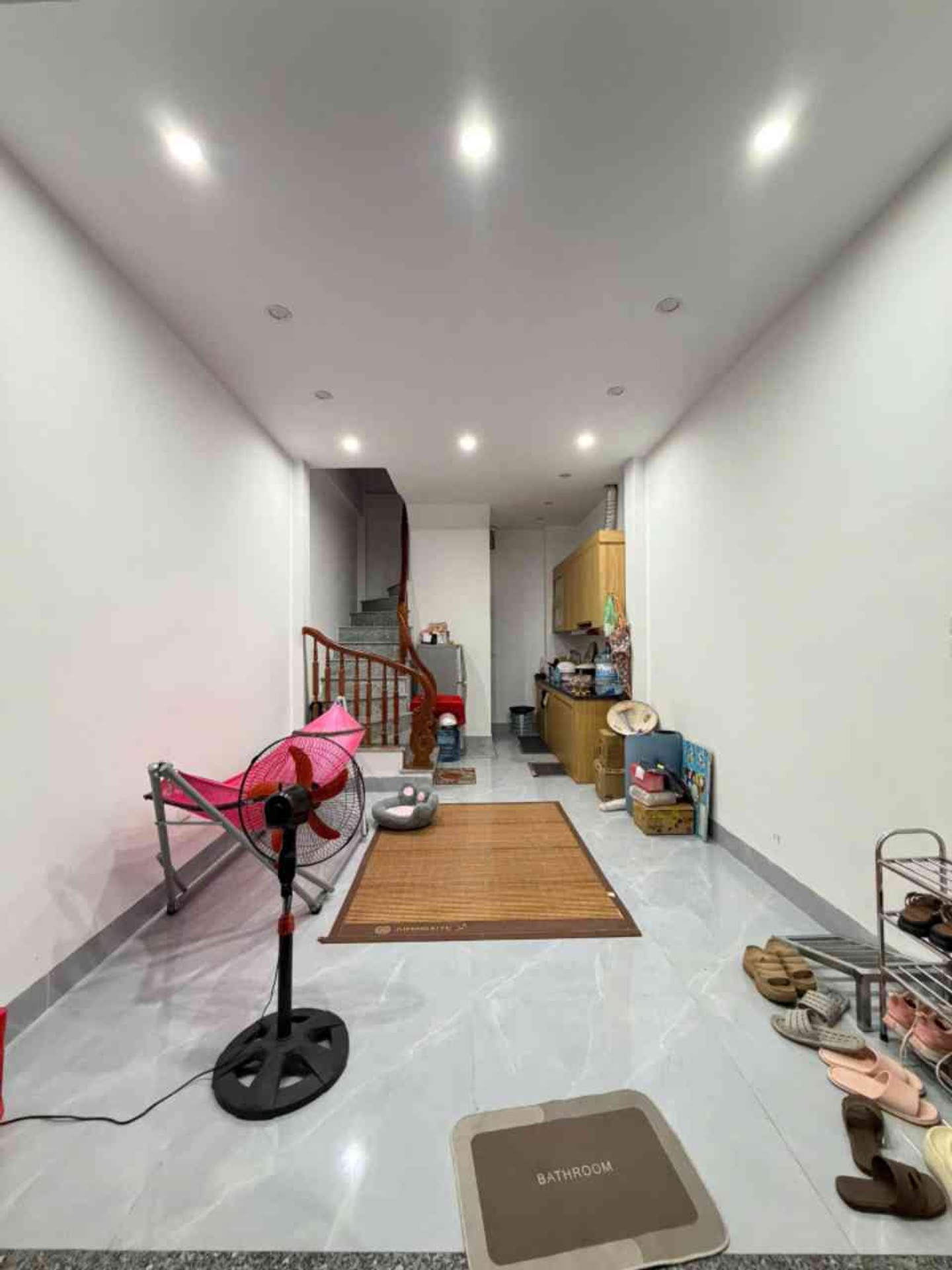 Nhà 5 Tầng Mới Ngõ Thông Tô Hiệu - Nội Thất Tặng Kèm