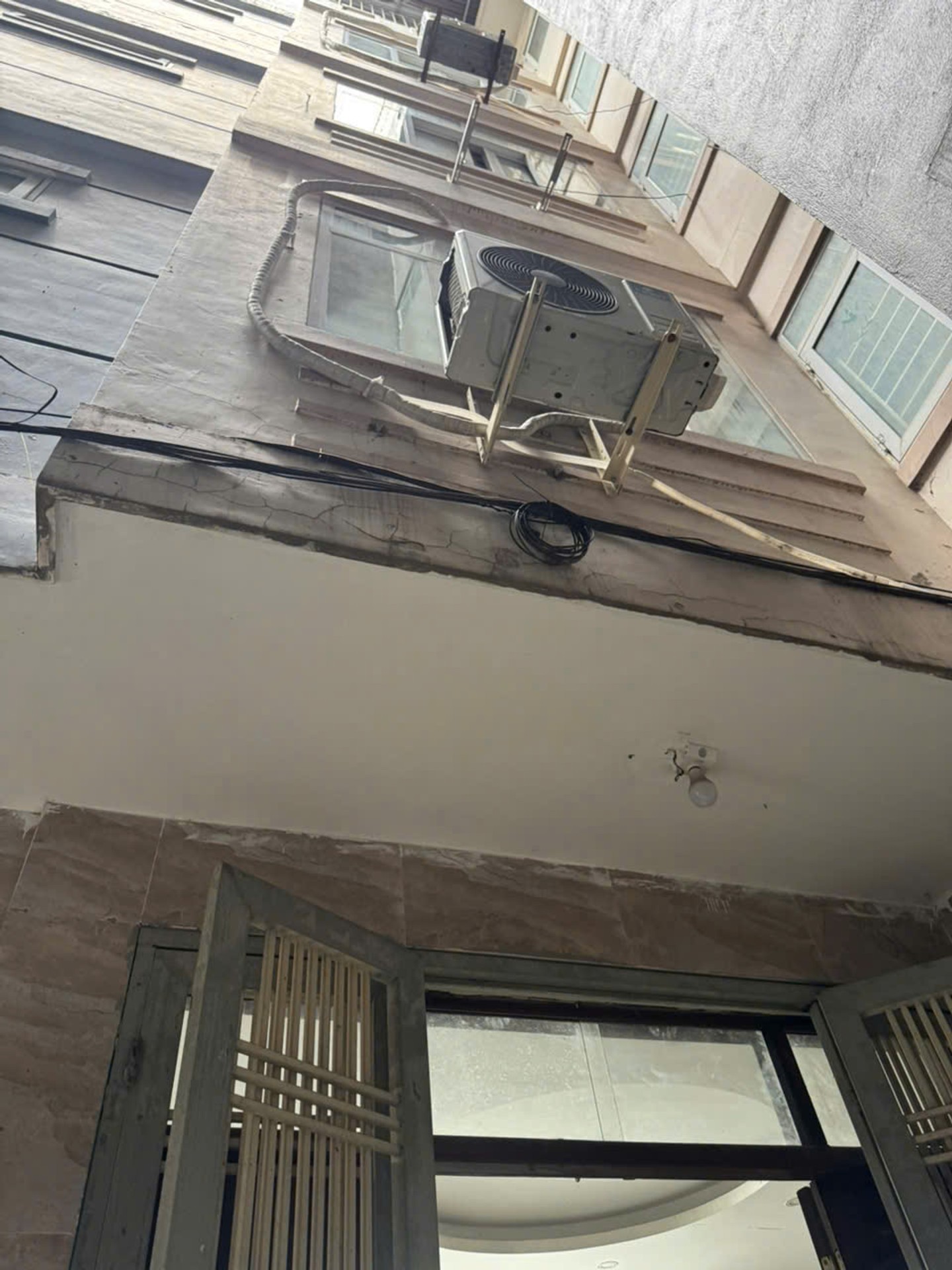 Bán nhà riêng 5 tầng ngõ rộng gần sân vận động Mỹ Đình, Hà Nội
