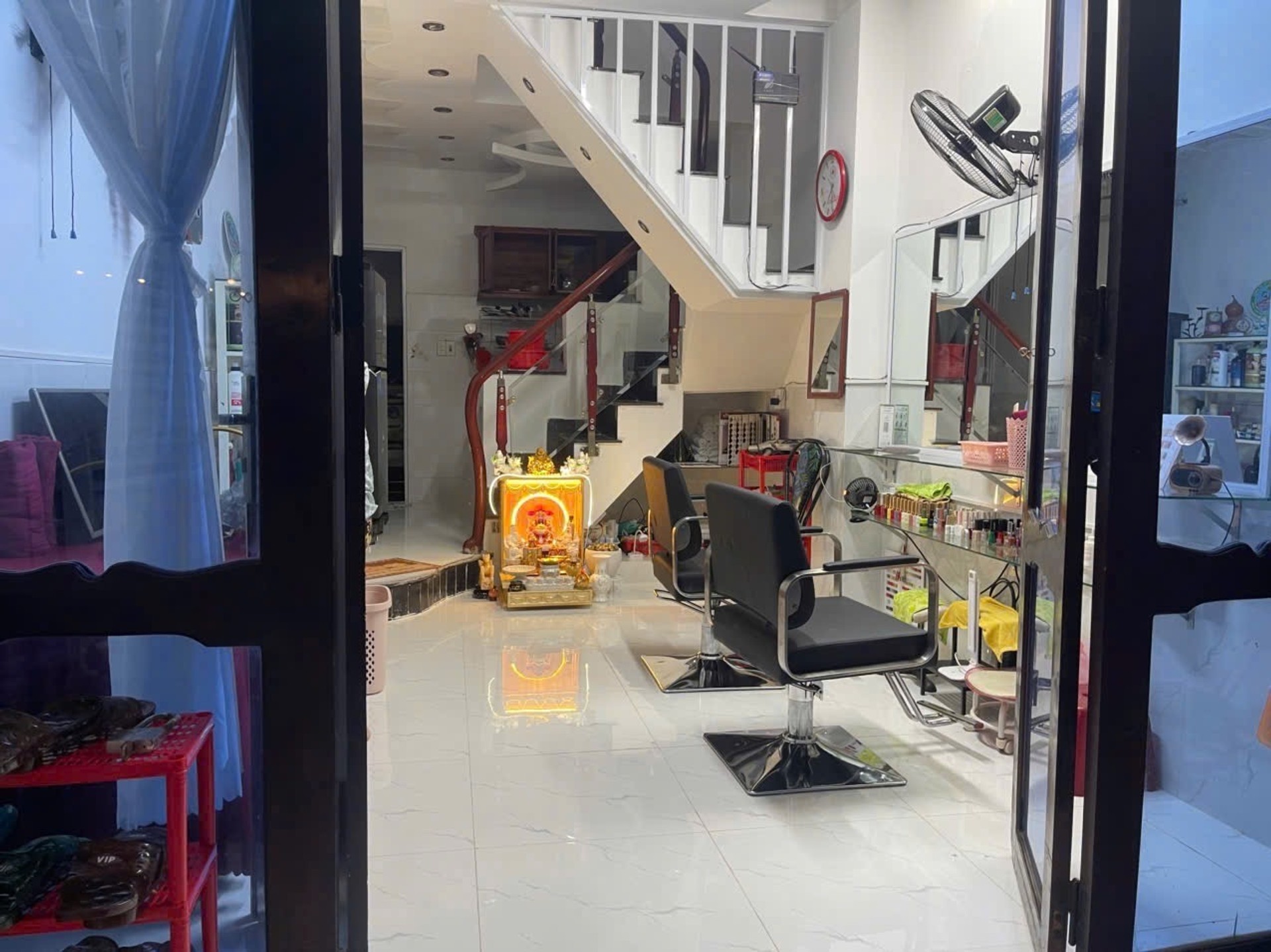 Nhà 2 tầng mặt phố Hải Châu, kinh doanh cực chất