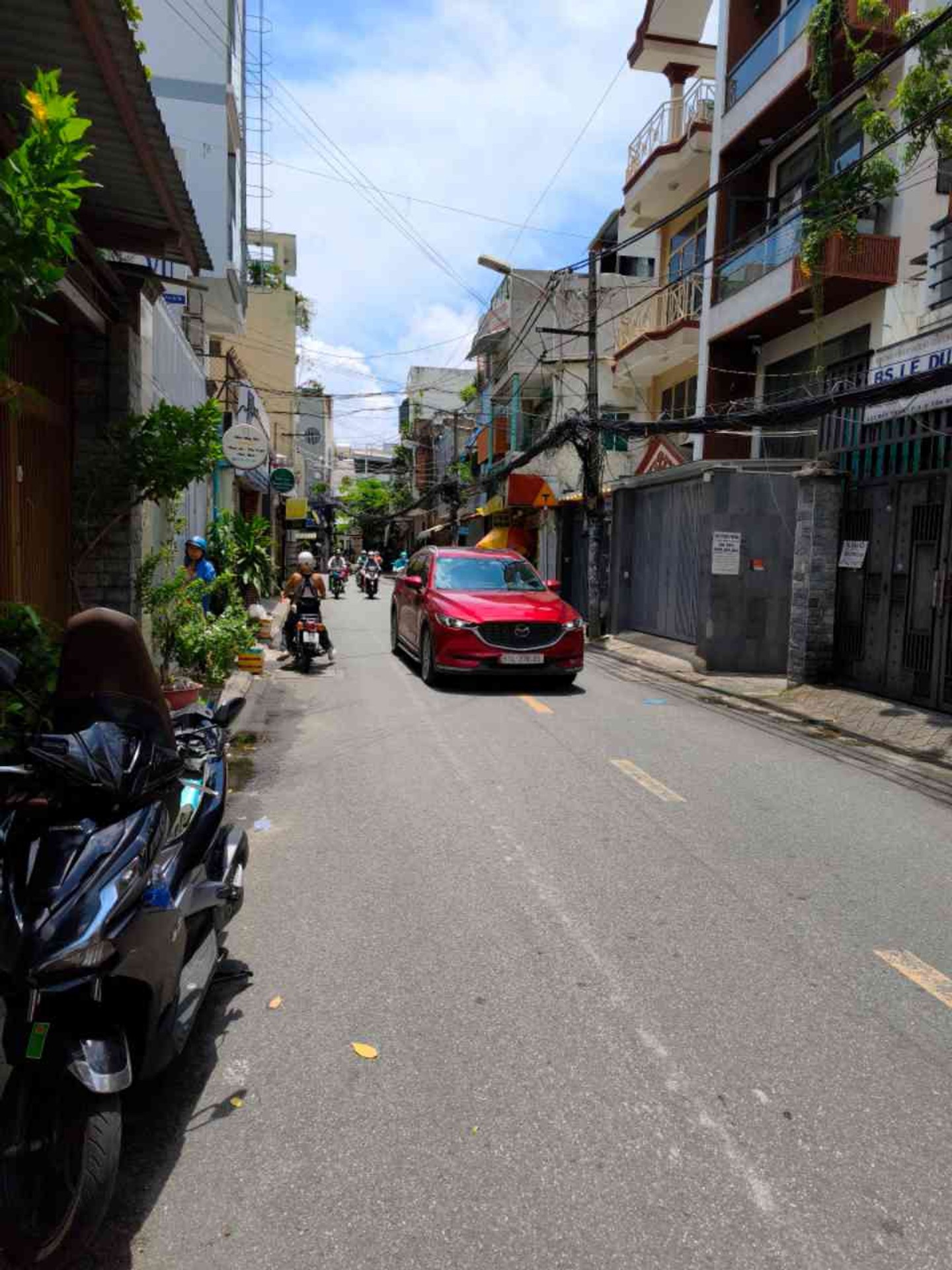 Nhà mặt phố kinh doanh diện tích rộng tại Tân Hòa giá 26 tỷ