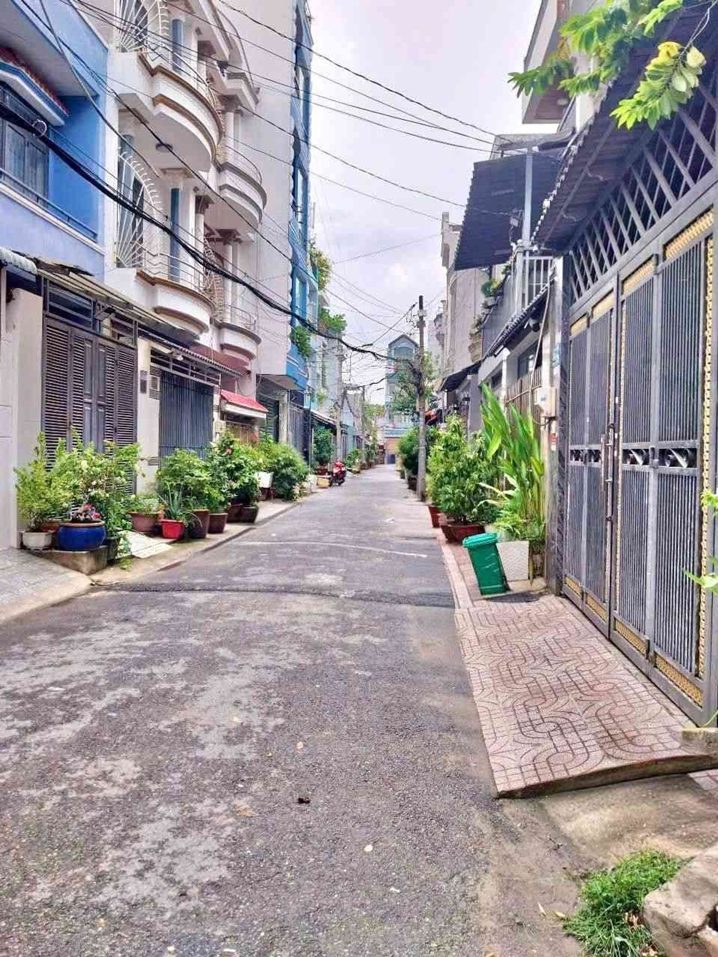 Nhà 3 tầng gần trung tâm Gò Vấp, rộng rãi, giá tốt