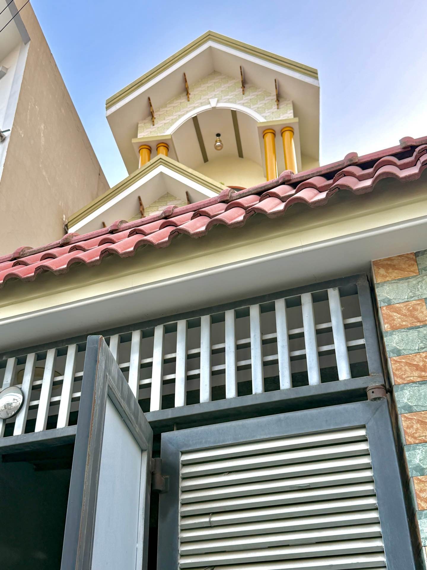 BÁN NHÀ 3 TẦNG MT ĐƯỜNG P.TÂN PHÚ - SUỐI TIÊN 100M2 GIÁ 8 TỈ 2.