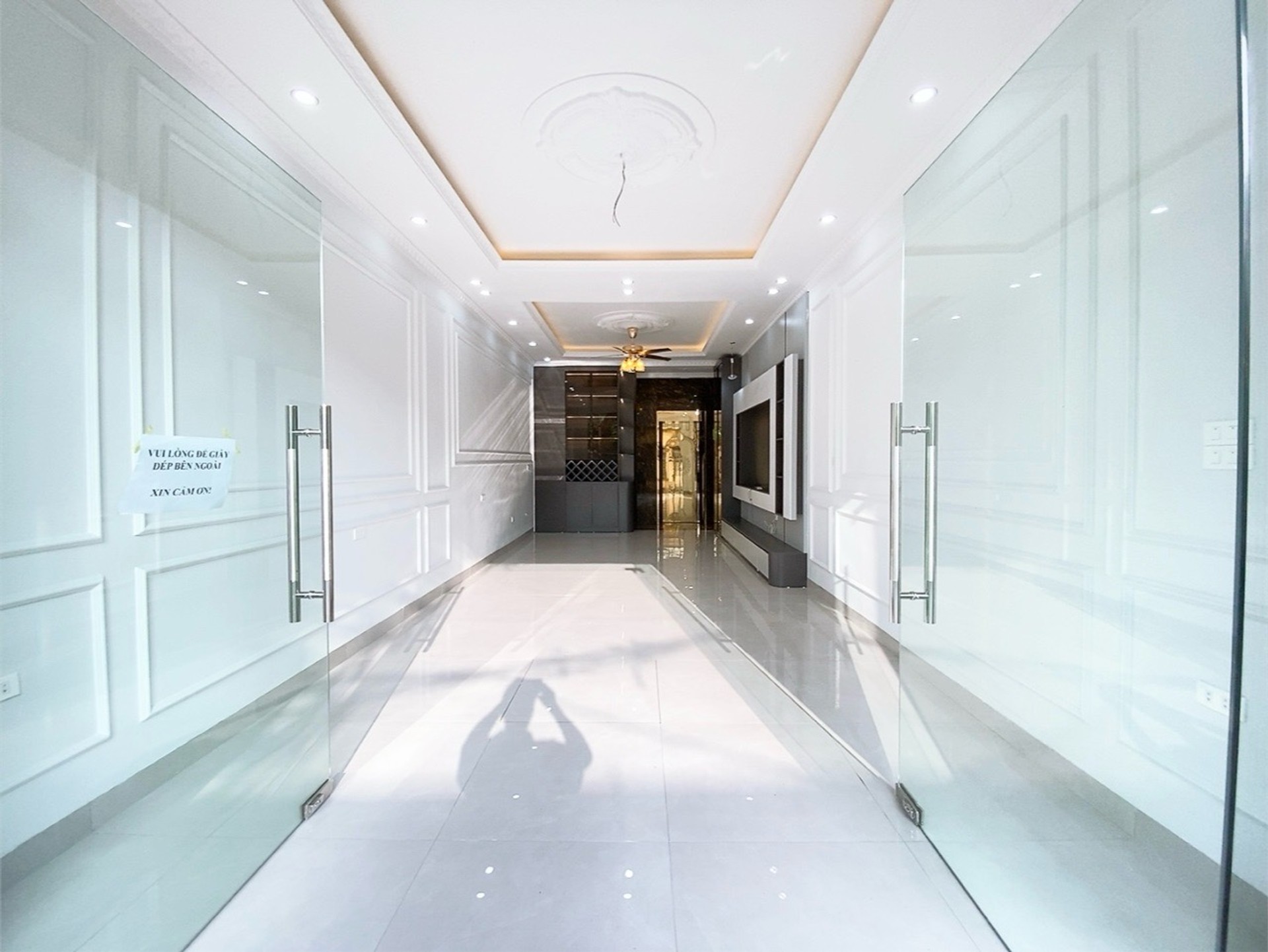 Nhà riêng 5 tầng, 46m2 ô tô vào nhà, full nội thất tại Phan Đình Giót, La Khê