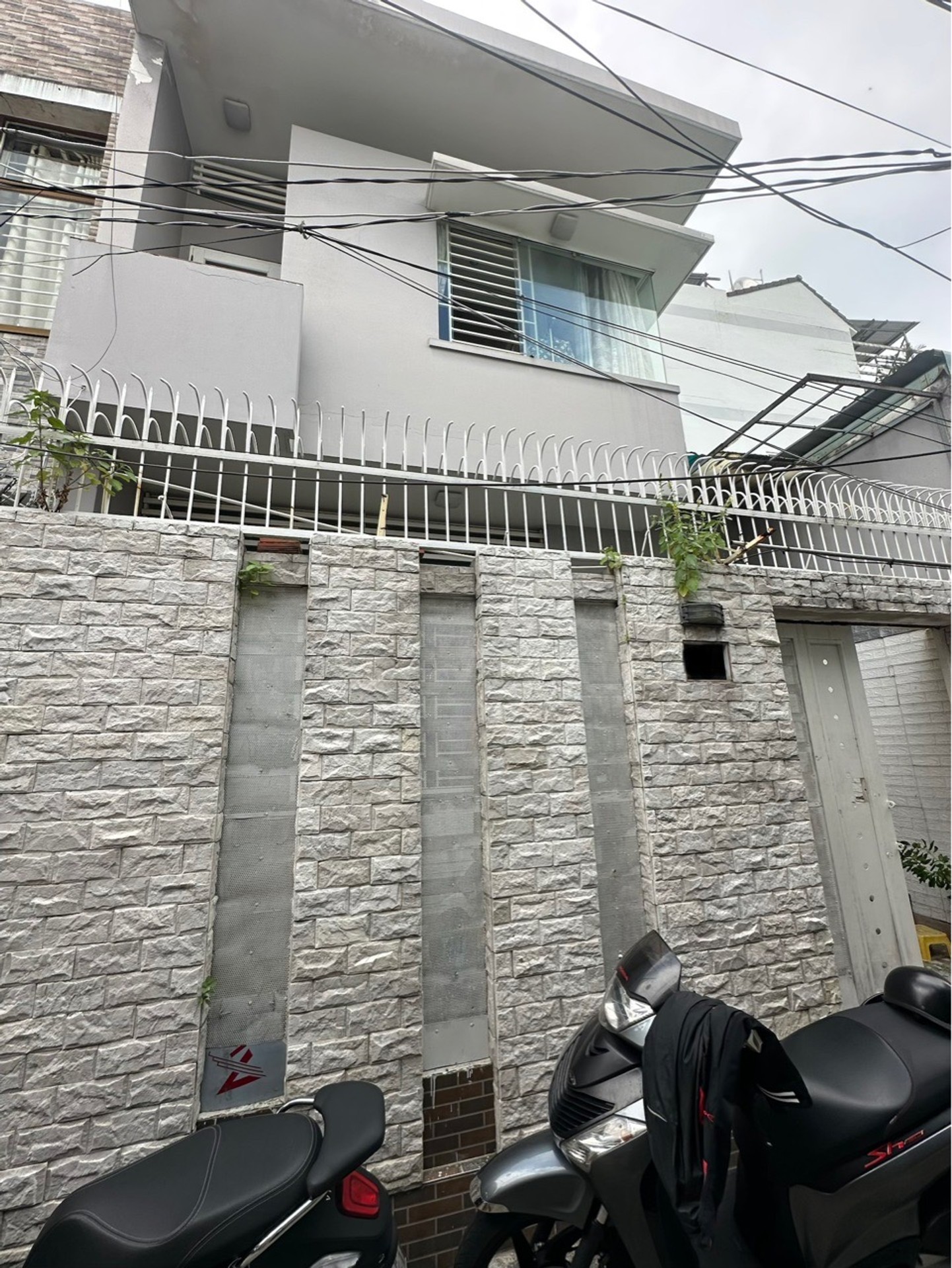 Bán nhà riêng 3 phòng ngủ 80m2 tại Đông Hưng Thuận, giá 5.3 tỷ