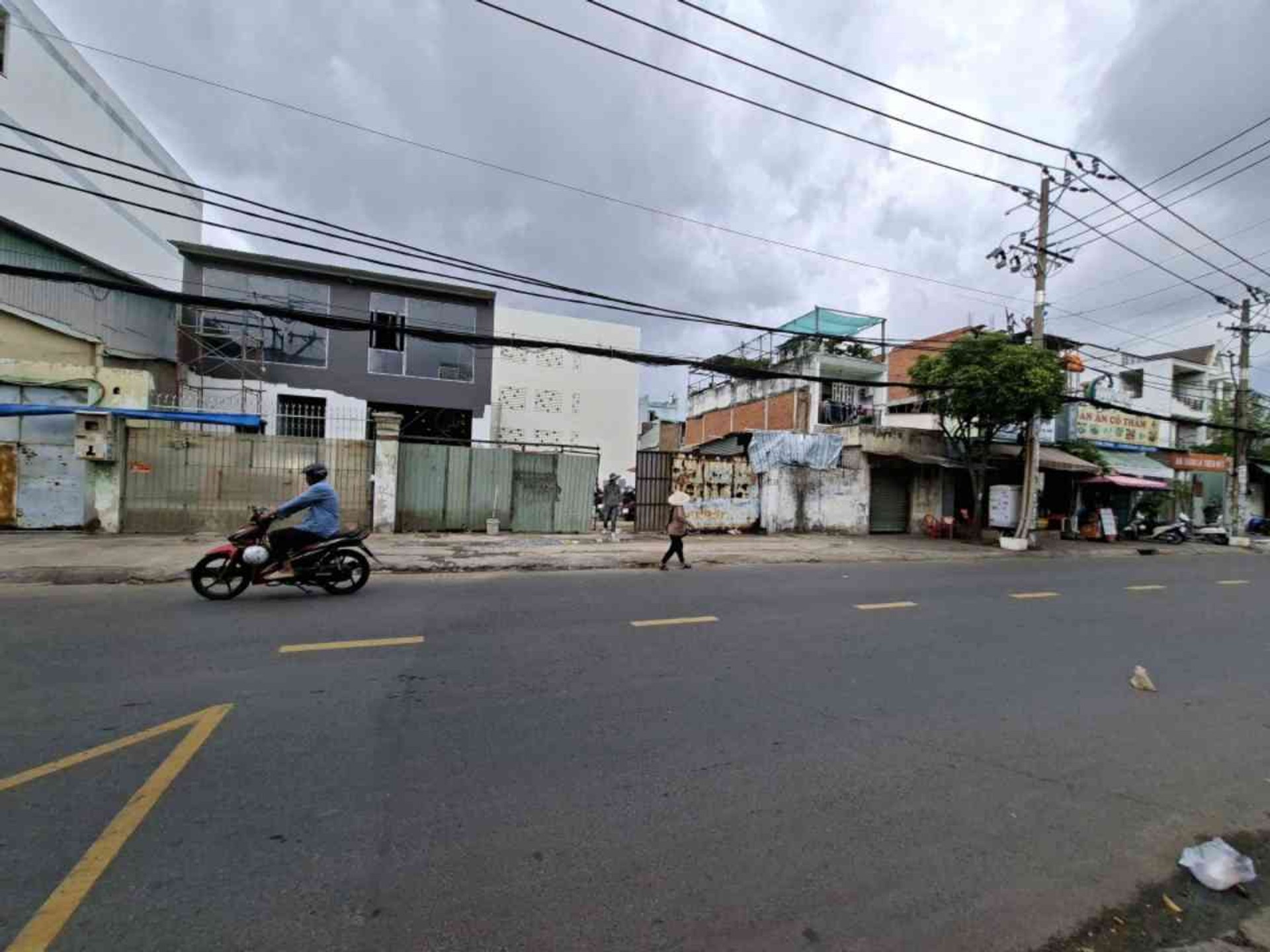 Bán nhà mặt phố Phường Bình Trị Đông A Quận Bình Tân 1 tầng mặt tiền 5m giá 13 tỷ