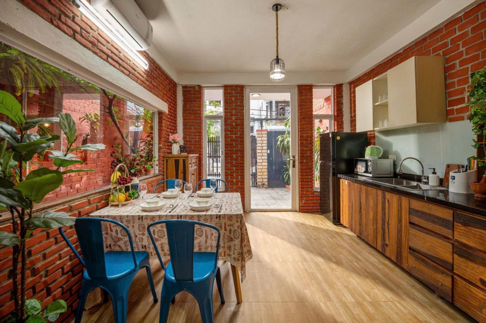 ‼️HẠ 500TR - BÁN ĐẤT TẶNG HOMESTAY 2 TẦNG CÁCH BIỂN MÂN THÁI 300M - GIÁ 11,1 TỶ. ( Gặp Chủ )