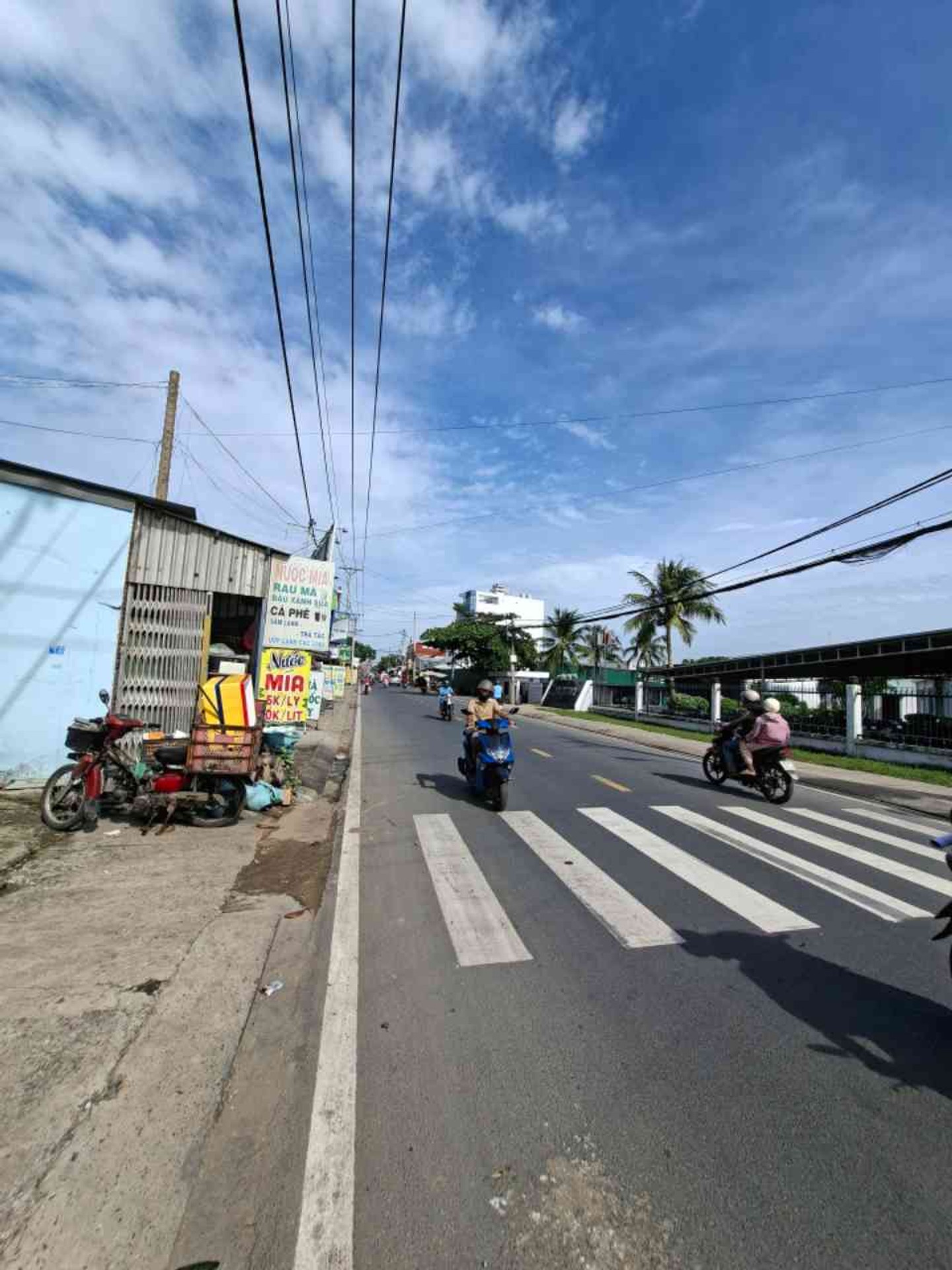 Cơ Hội Vàng Sở Hữu Nhà Mặt Phố 293m2 Tại Cầu Bà Năm
